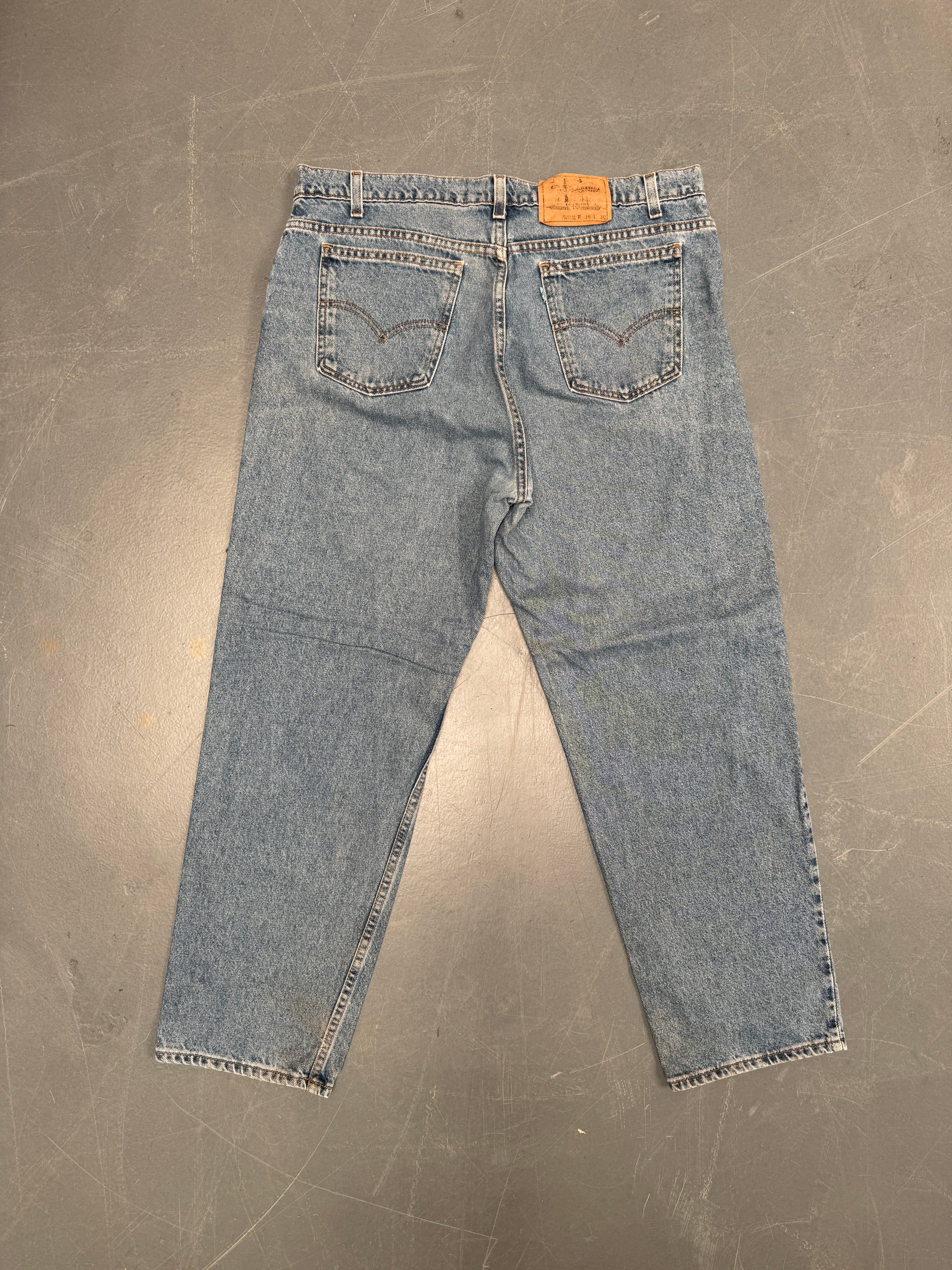 Levis 550 Relaxed Fit Vintage Jean 90s - W 36 L 29 - A31