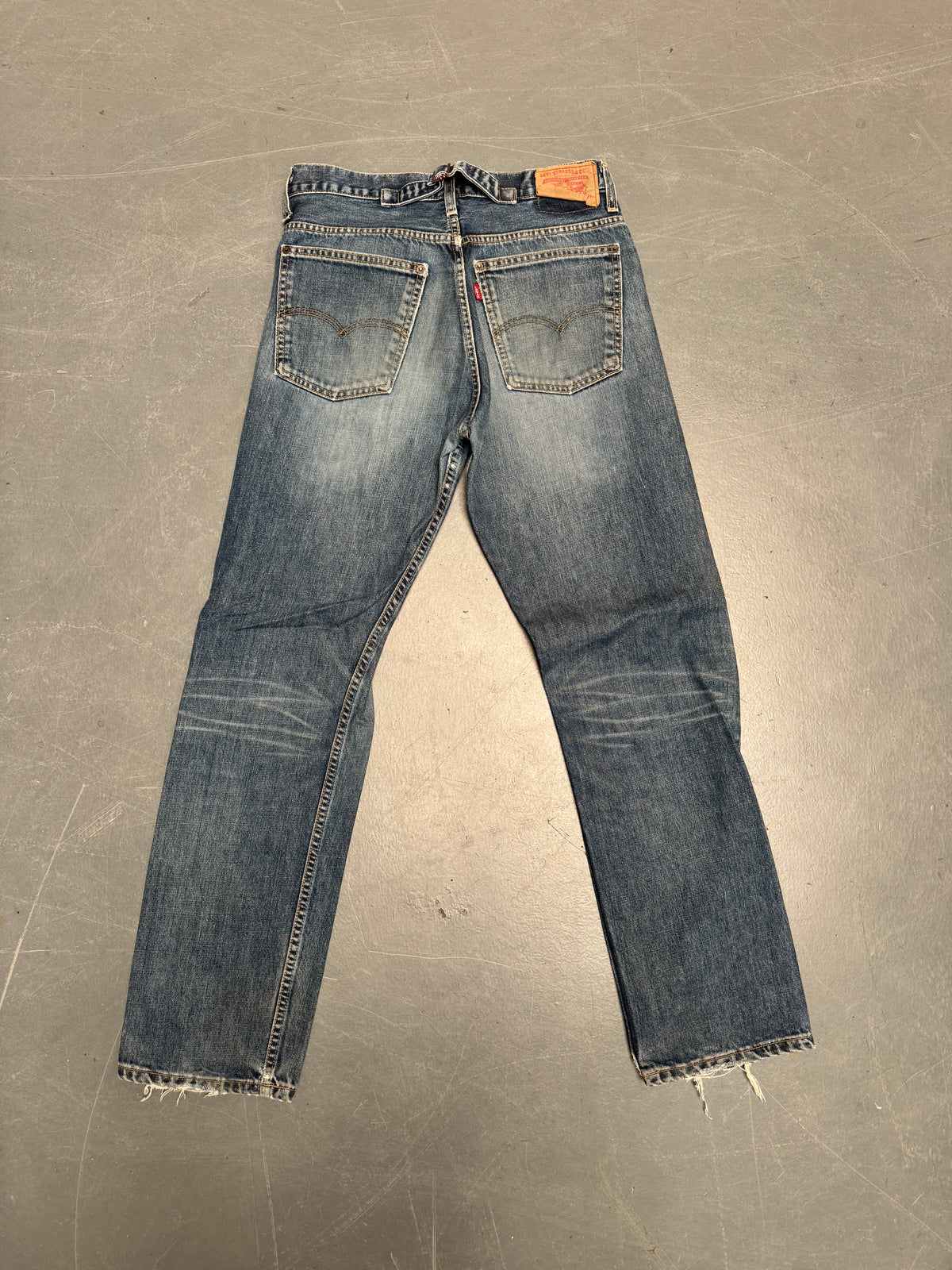 Levis Buckle Back Vintage Jean - W 30 L 32 - BU2