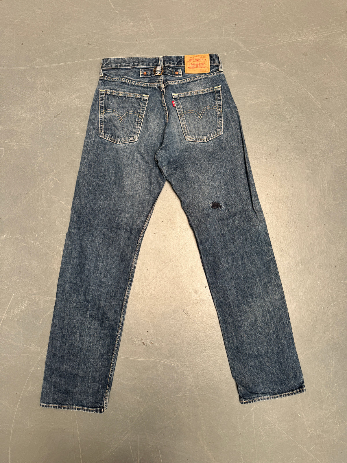Levis Buckle Back Vintage Jean - W 30 L 34 - BU5