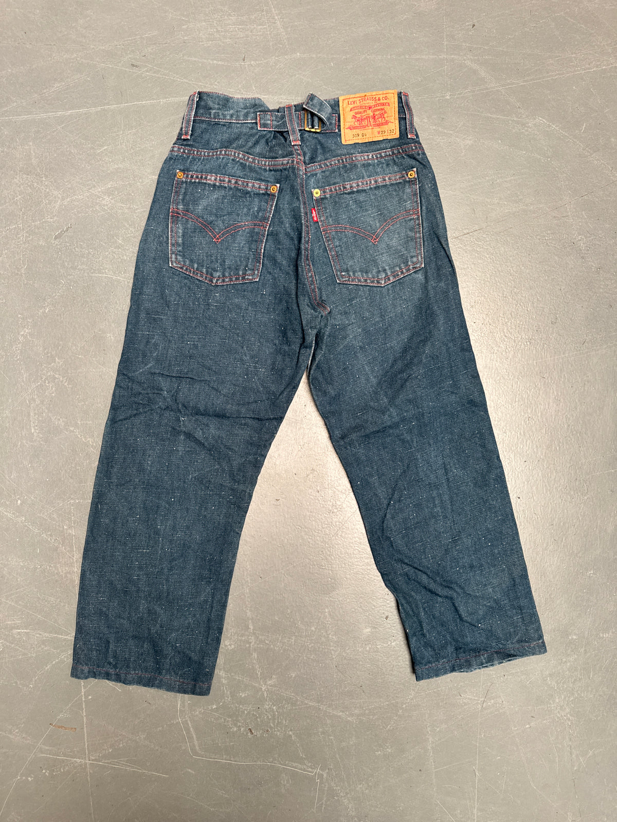 Levis Buckle Back Vintage Jean - W 26 L 24 - BU12