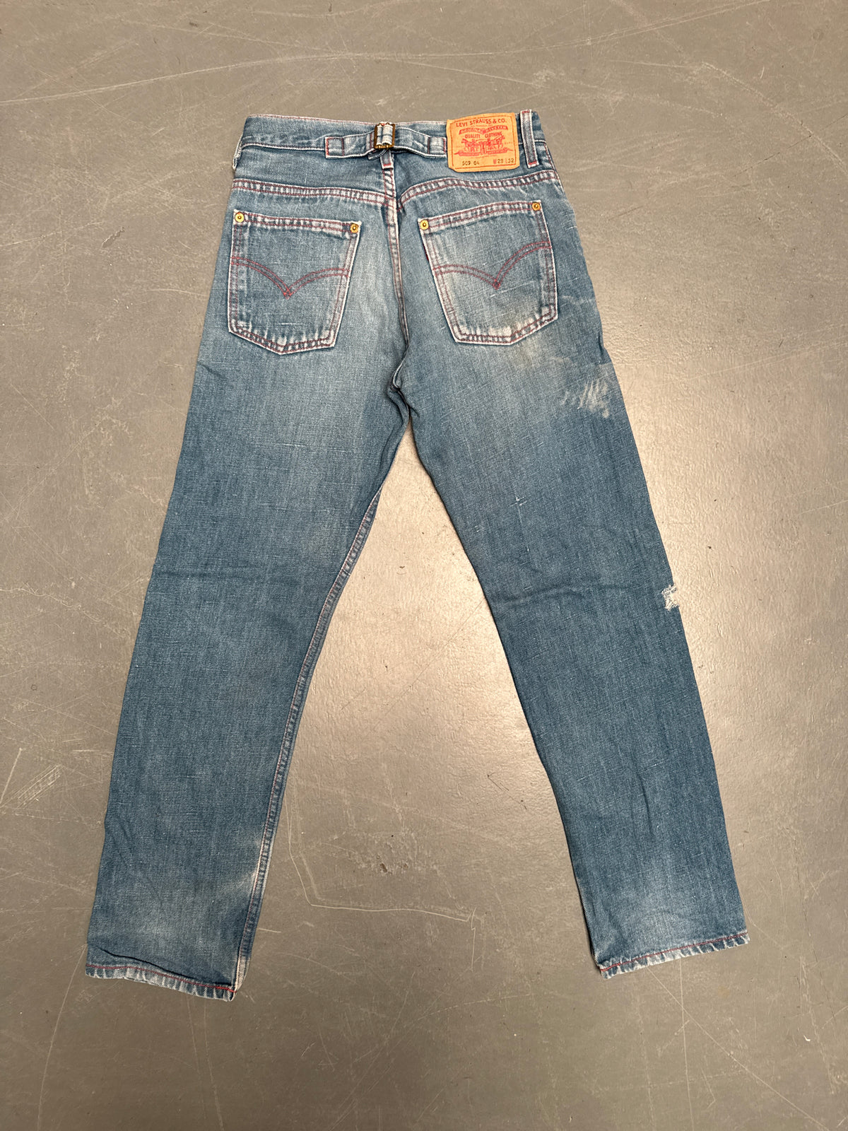 Levis Buckle Back Vintage Jean - W 26 L 30 - BU13
