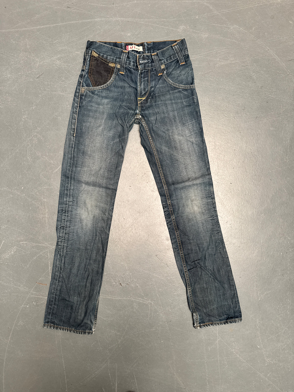 Levis Buckle Back Vintage Jean - W 26 L 32 - BU14