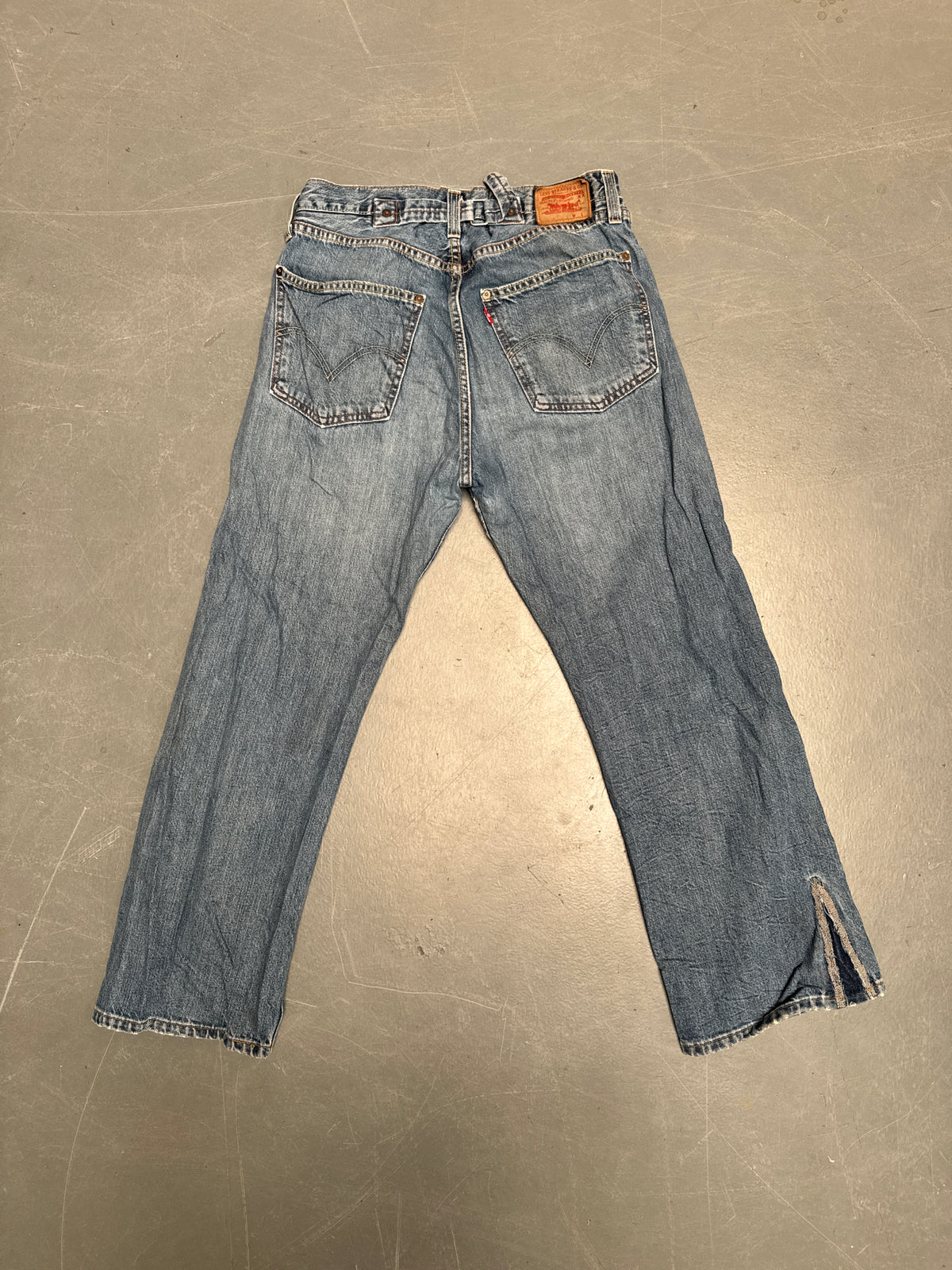 Levis Buckle Back Vintage Jean - W 32 L 30 - BU16