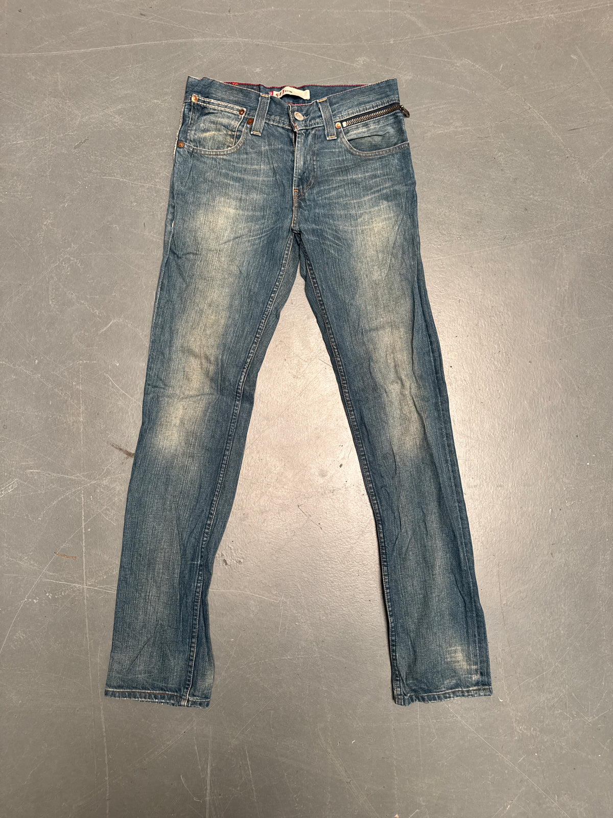 Levis Buckle Back Vintage Jean - W 30 L 35 - BU17