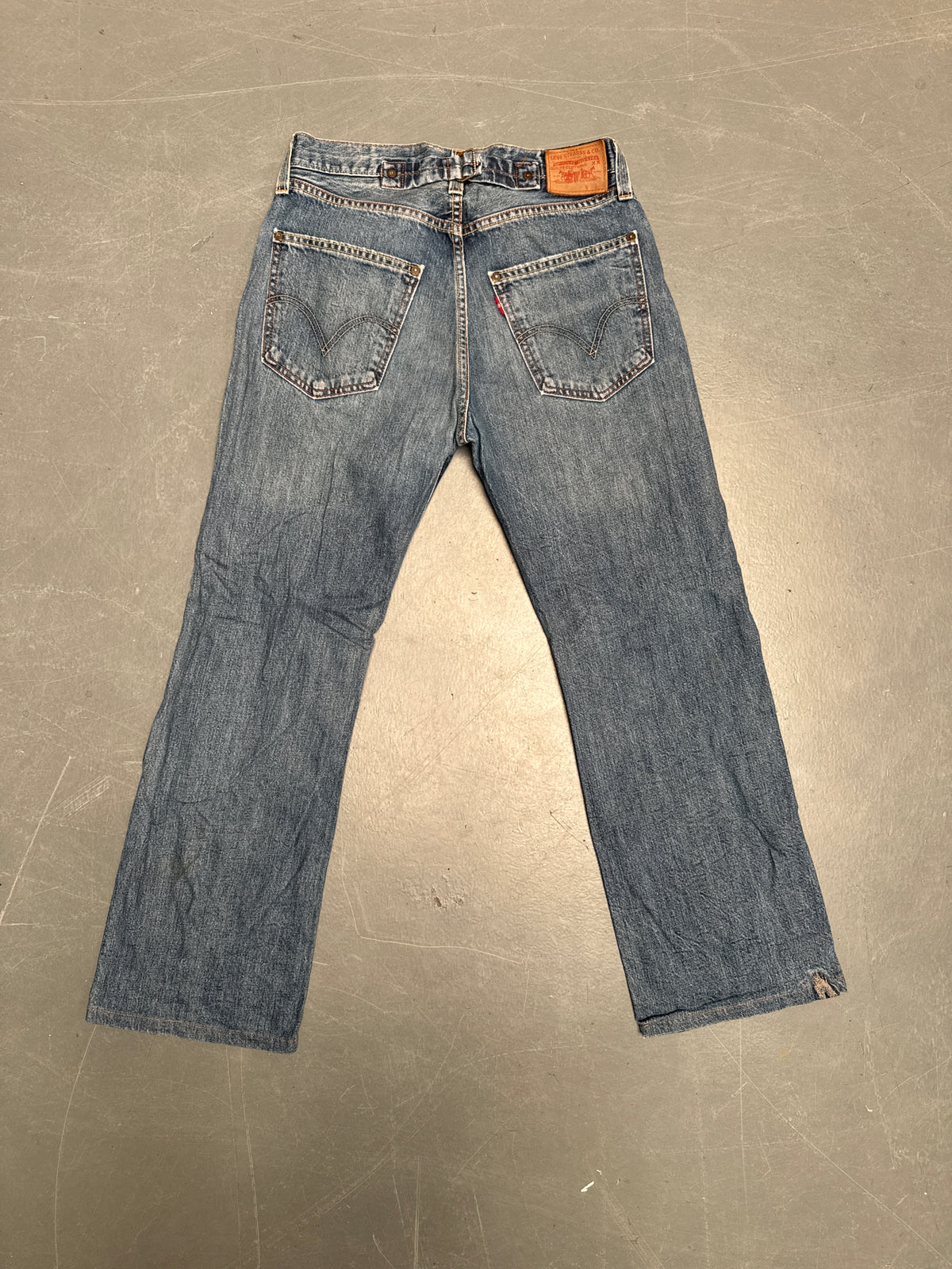 Levis Buckle Back Vintage Jean - W 30 L 29 - BU28