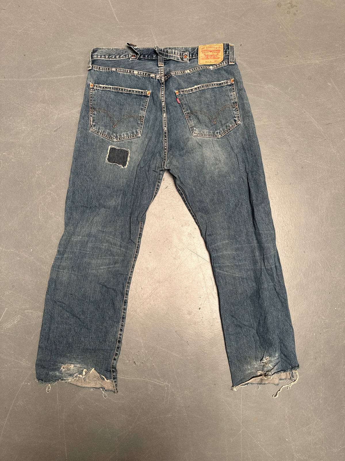 Levis Buckle Back Vintage Jean - W 36 L 32 - BU30