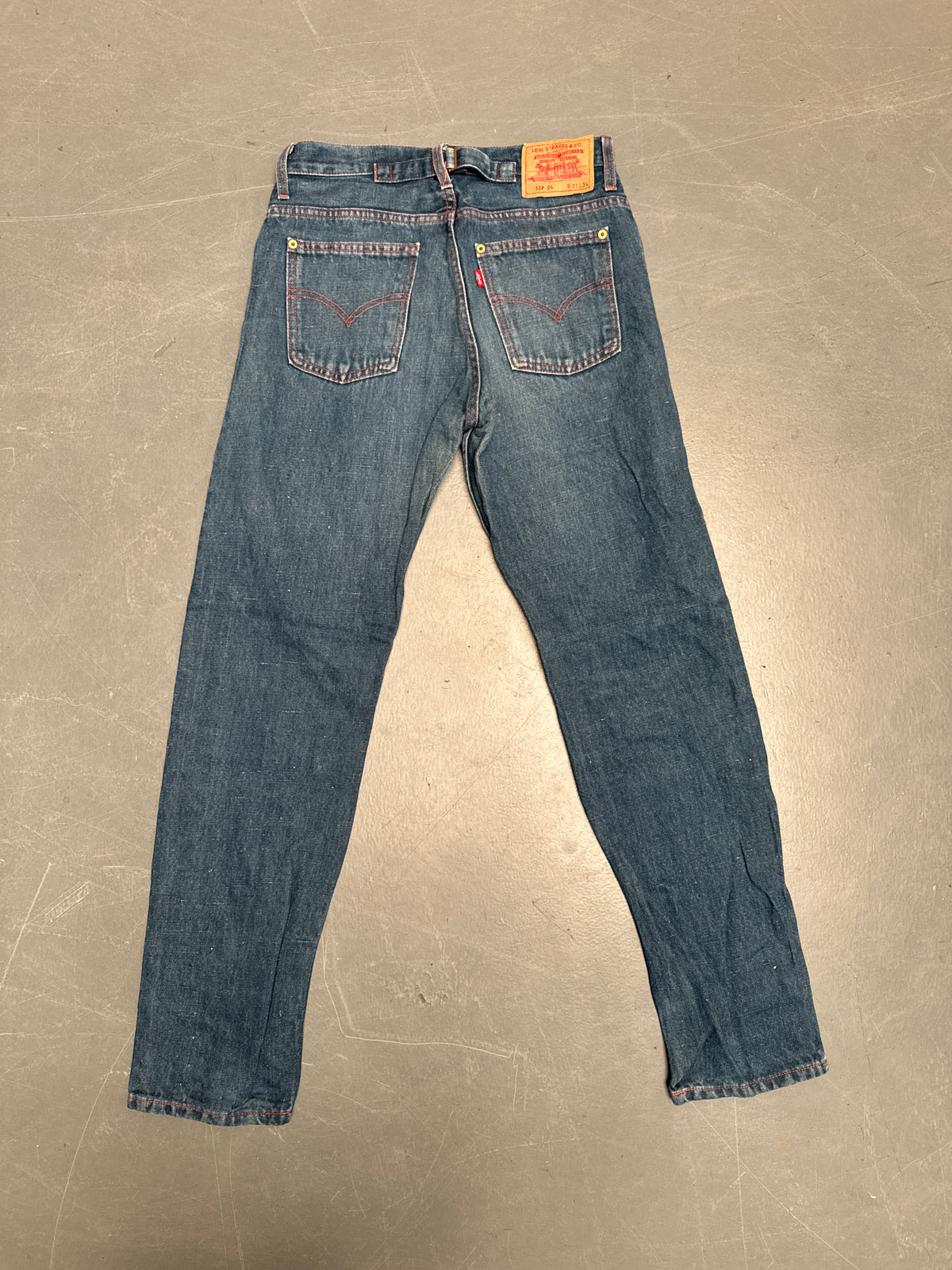 Levis Buckle Back Vintage Jean - W 30 L 33 - BU32