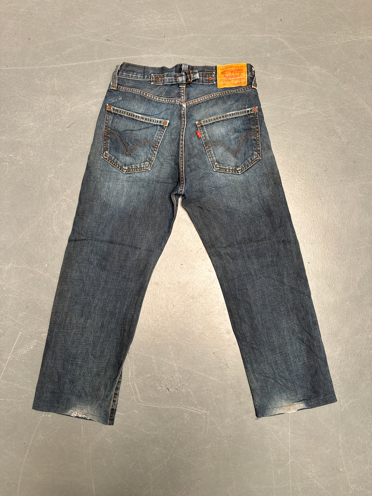 Levis Buckle Back Vintage Jean - W 30 L 28 - BU33
