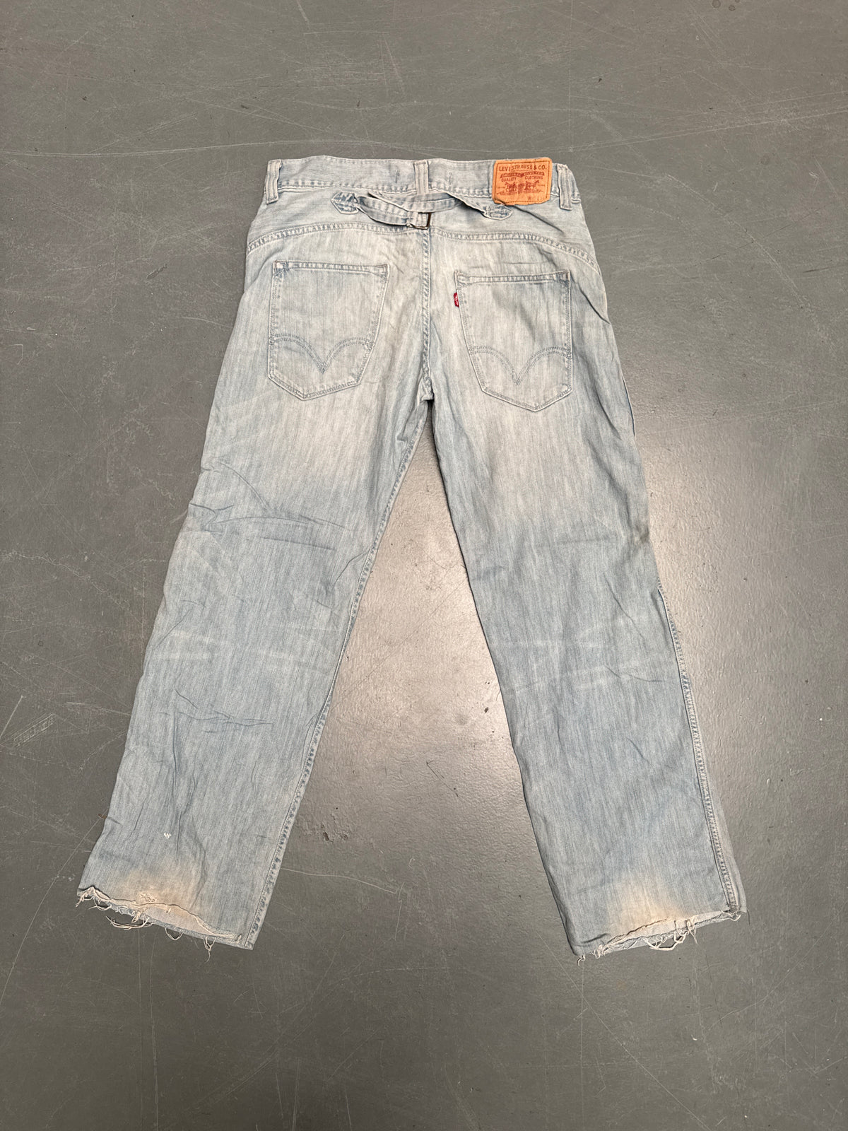 Levis Buckle Back Vintage Jean - W 34 L 32 - BU35