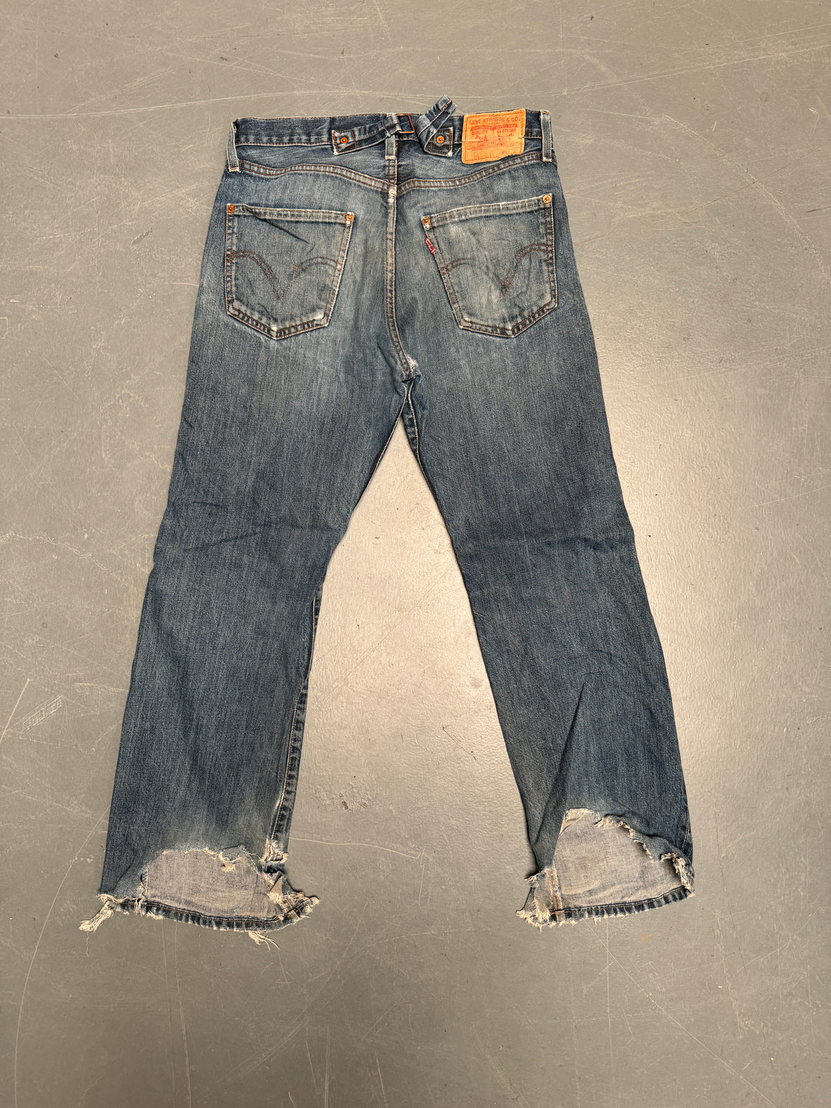 Levis Buckle Back Vintage Jean - W 32 L 31 - BU38