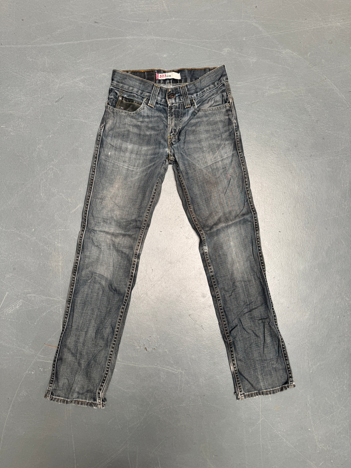 Levis Buckle Back Vintage Jean - W 28 L 32 - BU39