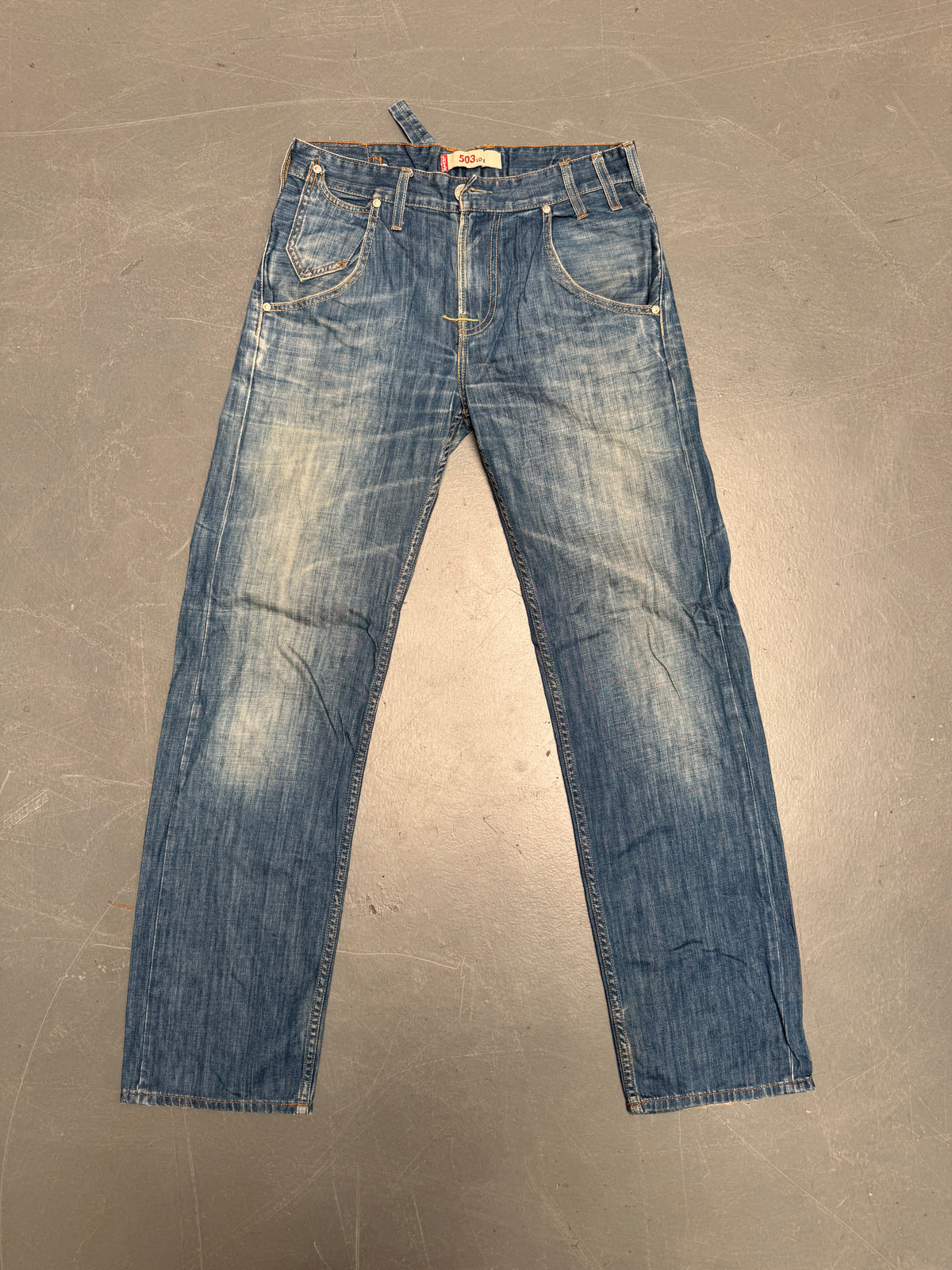 Levis Buckle Back Vintage Jean - W 31 L 33 - BU43