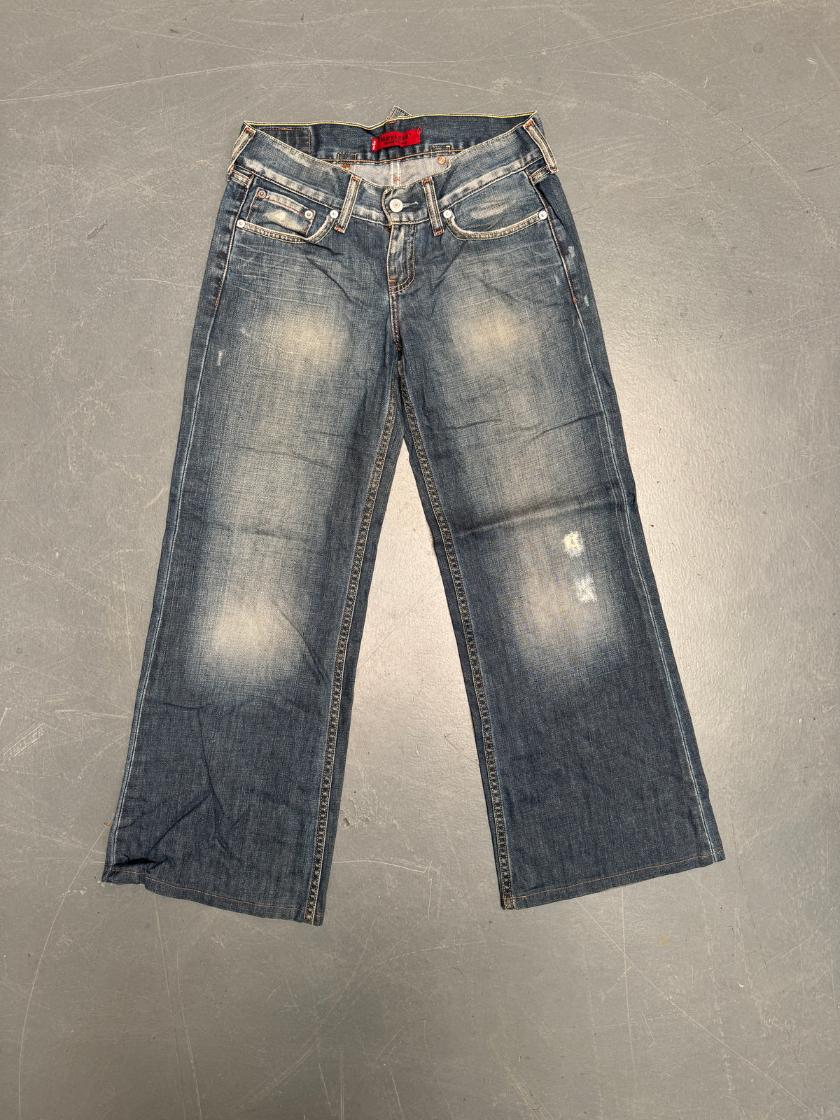 Levis Buckle Back Vintage Jean - W 28 L 29 - BU54
