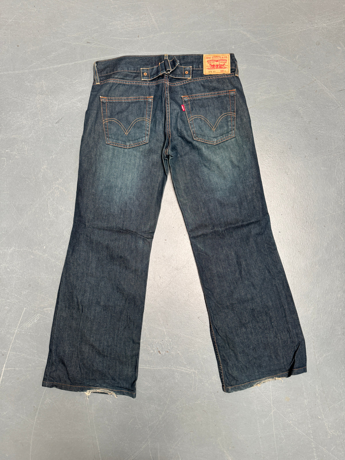 Levis Buckle Back Vintage Jean - W 34 L 32 - BU55