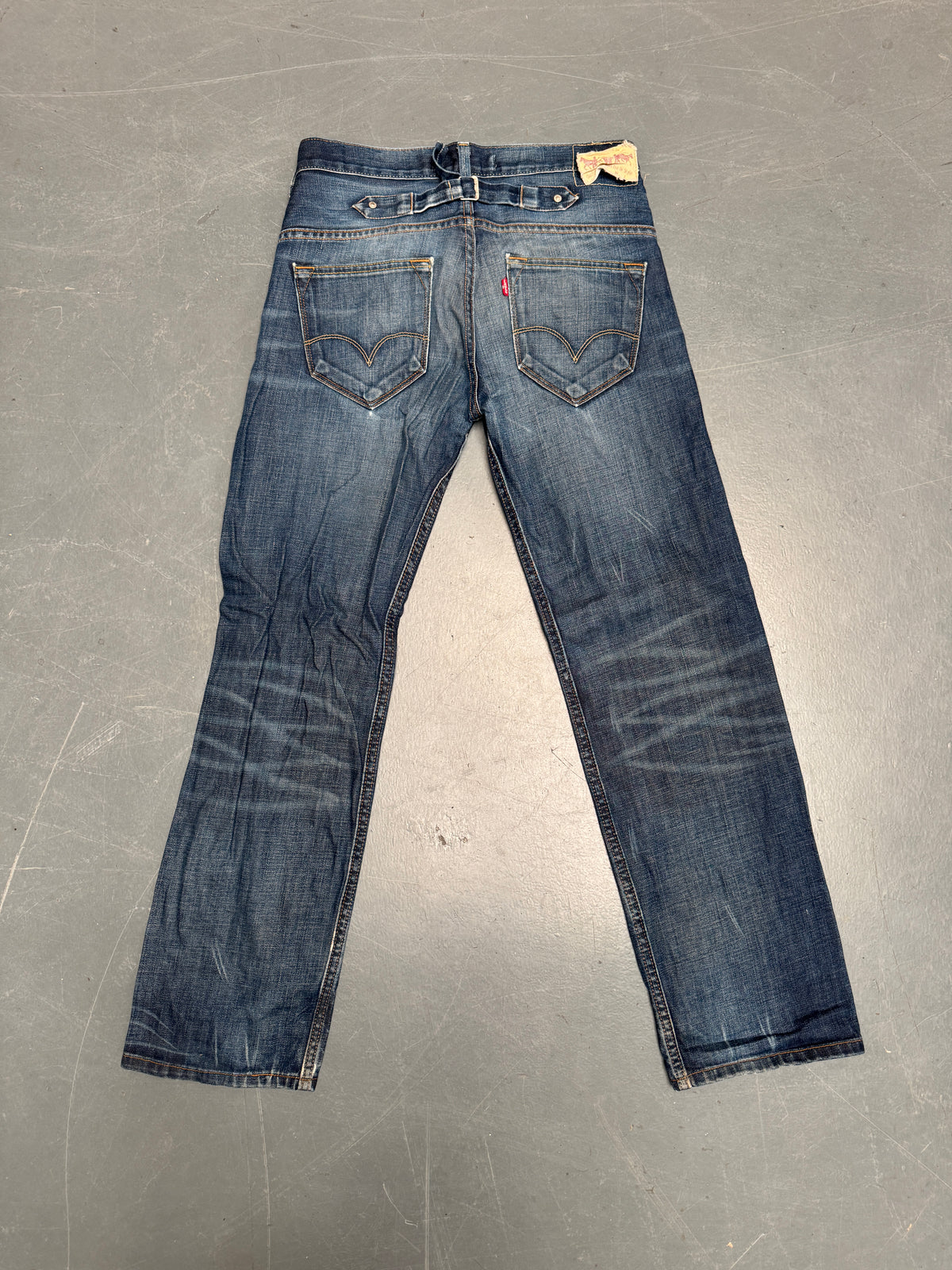 Levis Buckle Back Vintage Jean - W 32 L 32 - BU69