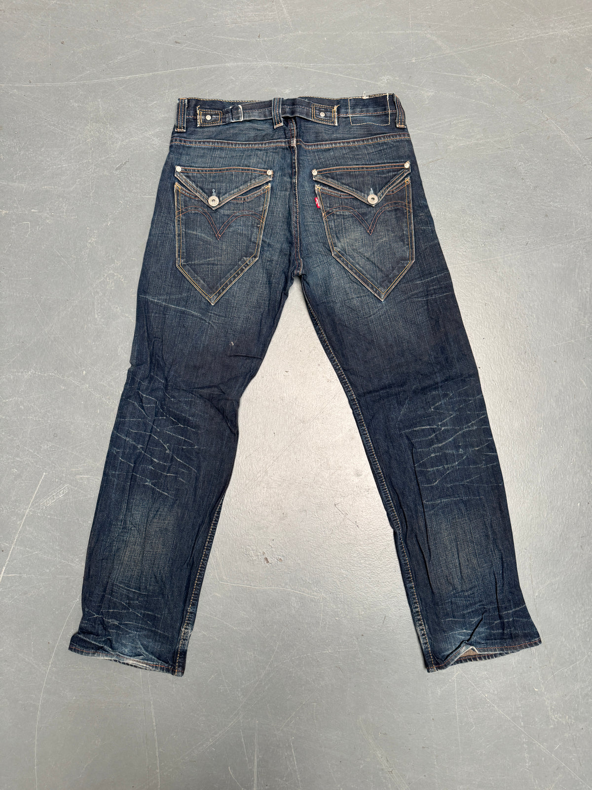 Levis Buckle Back Vintage Jean - W 34 L 32 - BU71