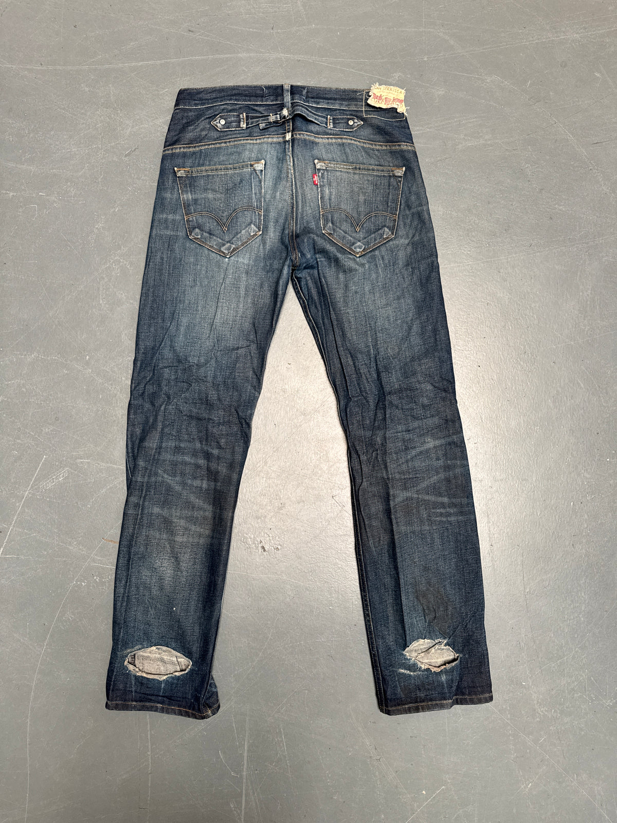 Levis Buckle Back Vintage Jean - W 34 L 35 - BU77