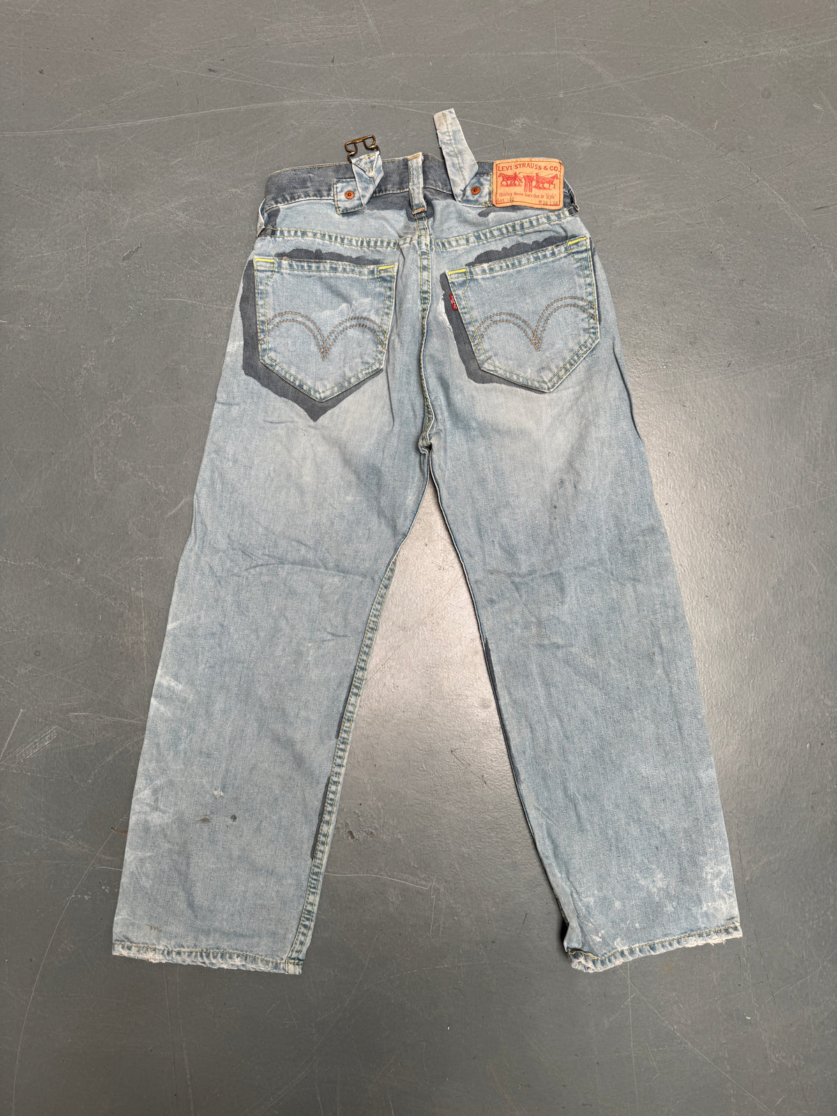 Levis Buckle Back Vintage Jean - W 30 L 29 - BU79