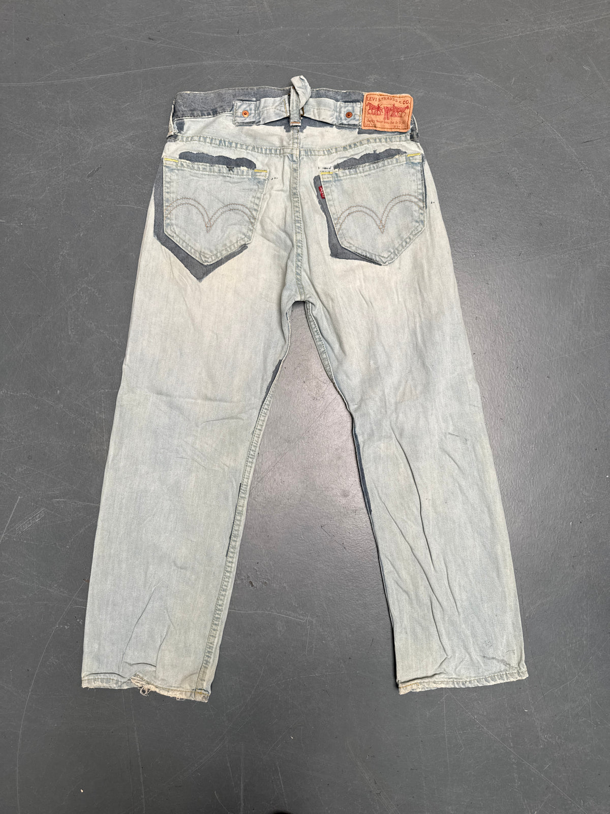 Levis Buckle Back Vintage Jean - W 32 L 31 - BU83