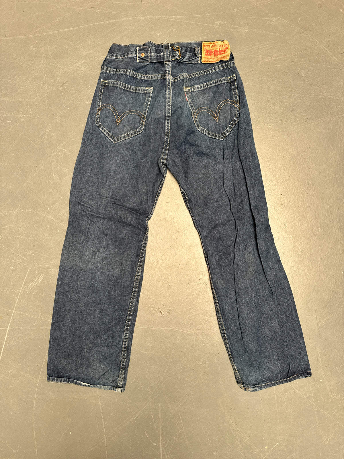 Levis Buckle Back Vintage Jean - W 32 L 32 - BU85