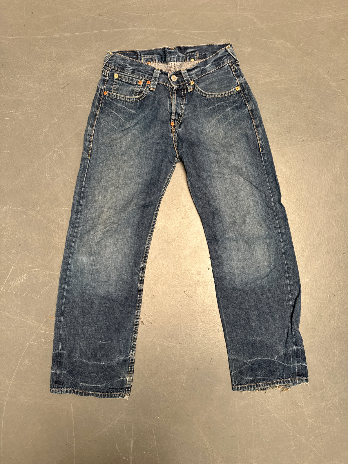 Levis Buckle Back Vintage Jean - W 34 L 32 - BU91