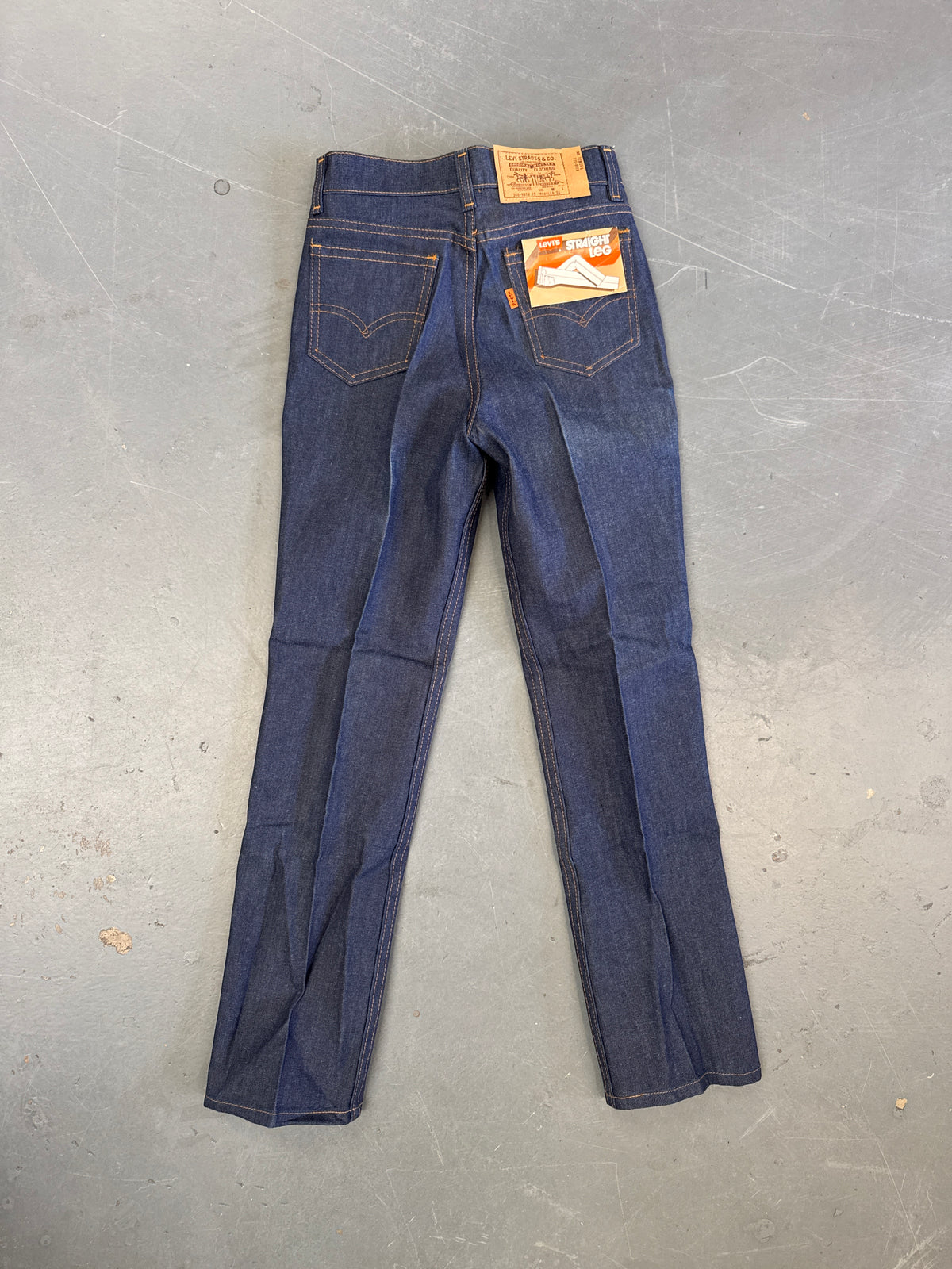 Levis Straight Leg Vintage Jean NOS - W 26 L 32 - BU275