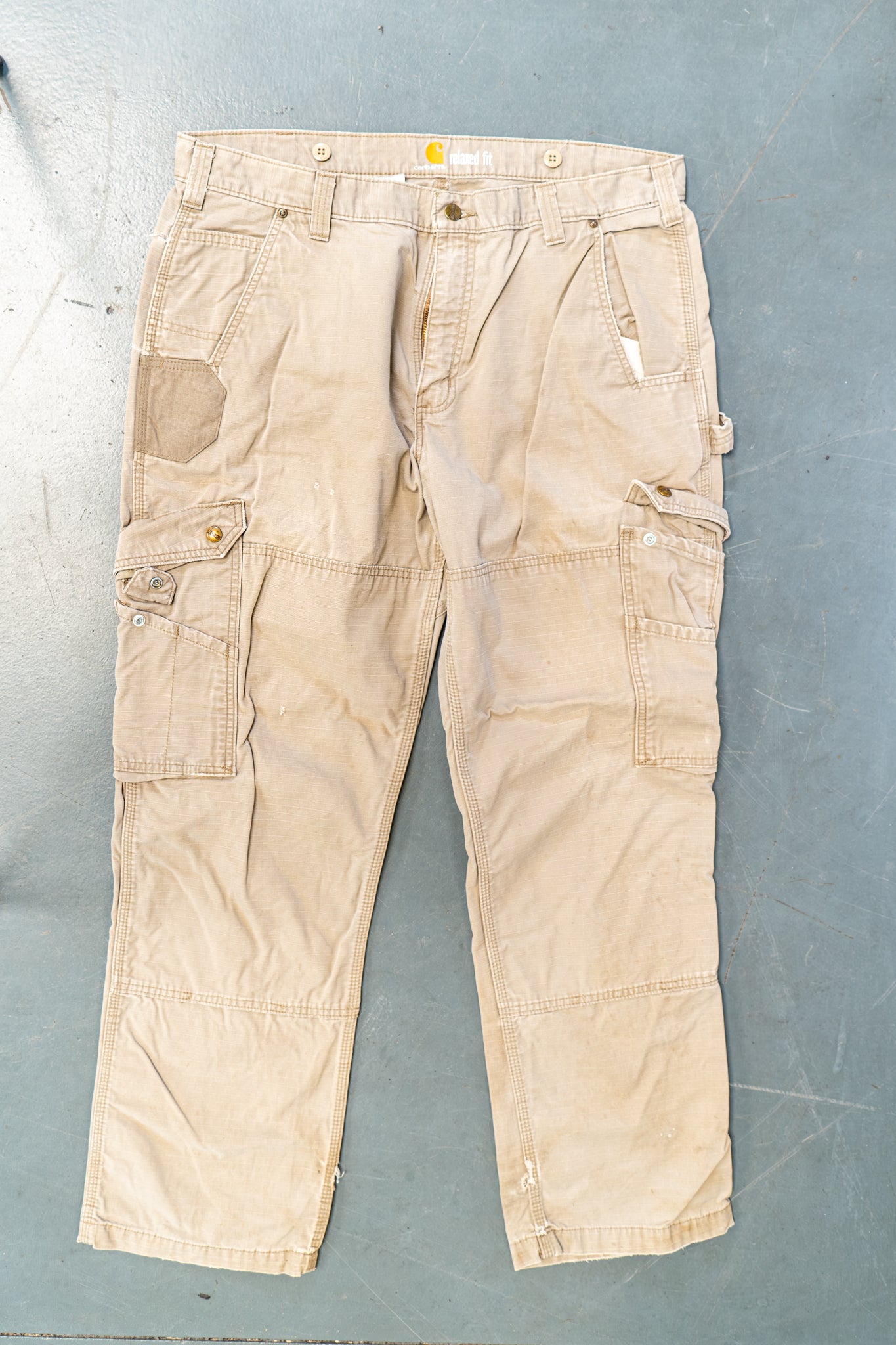 True Vintage Carhartt Carpenter Trousers – Beige, w38,L31 Regular (1990s)