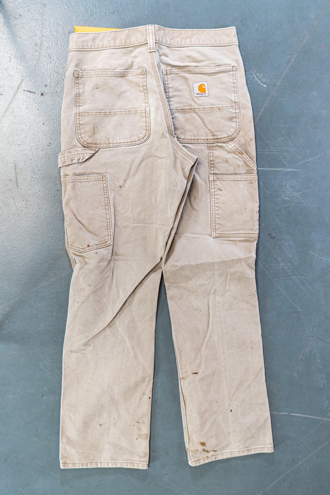 True Vintage Carhartt Carpenter Trousers – Beige, w30,L30 Regular (1990s)