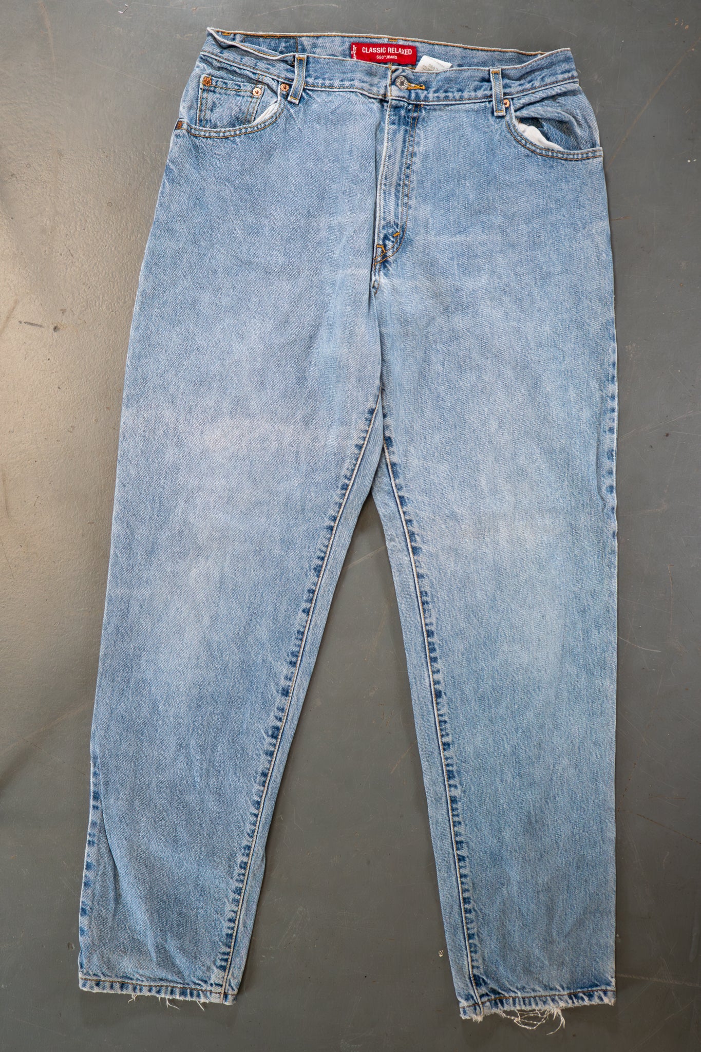 Ladies Levi's High Waisted 550s Tapered Leg Denim Jeans – 90s Y2K -W33, L32