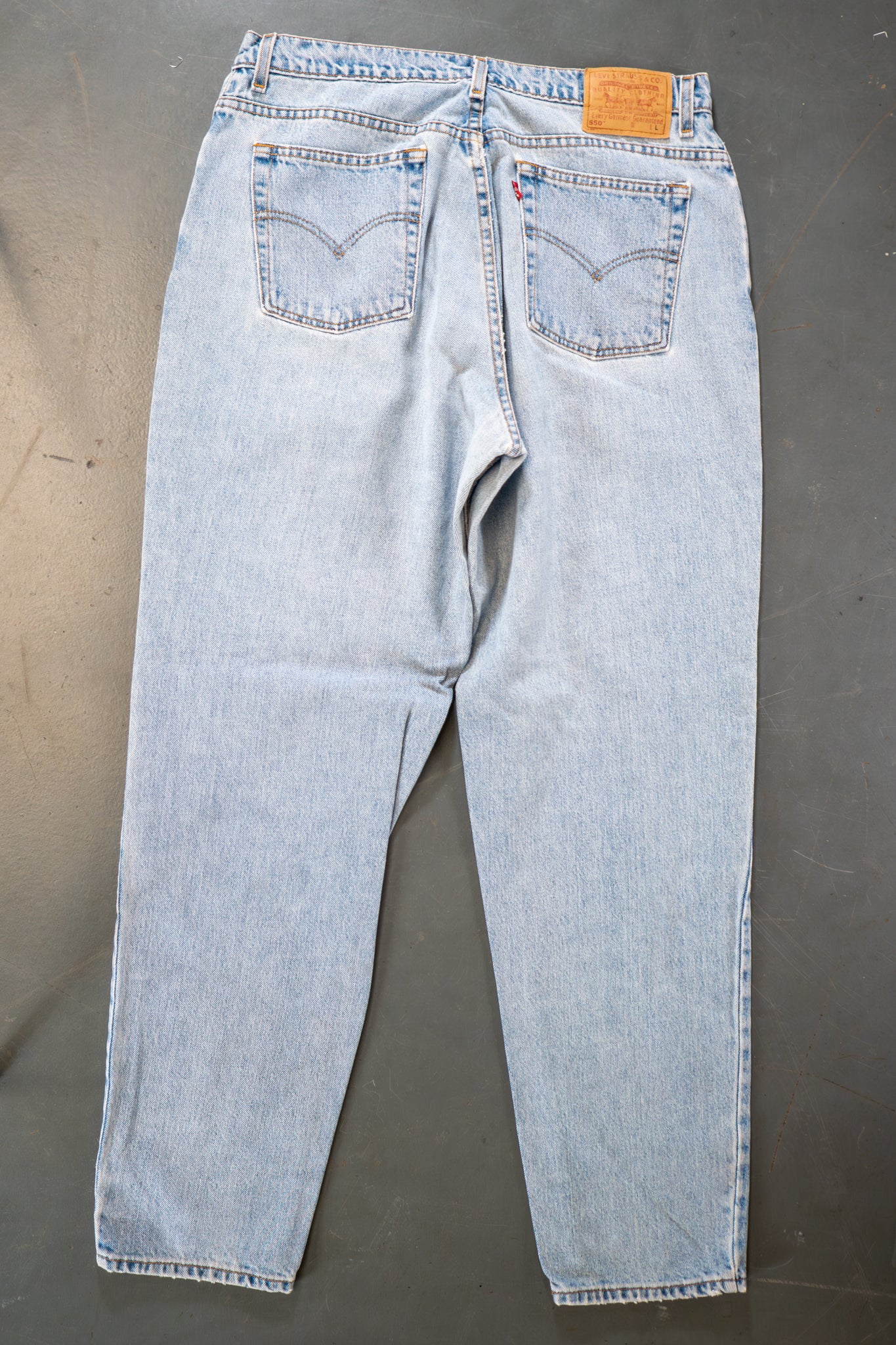 Ladies Levi's High Waisted 550s Tapered Leg Denim Jeans – 90s Y2K -W33, L32