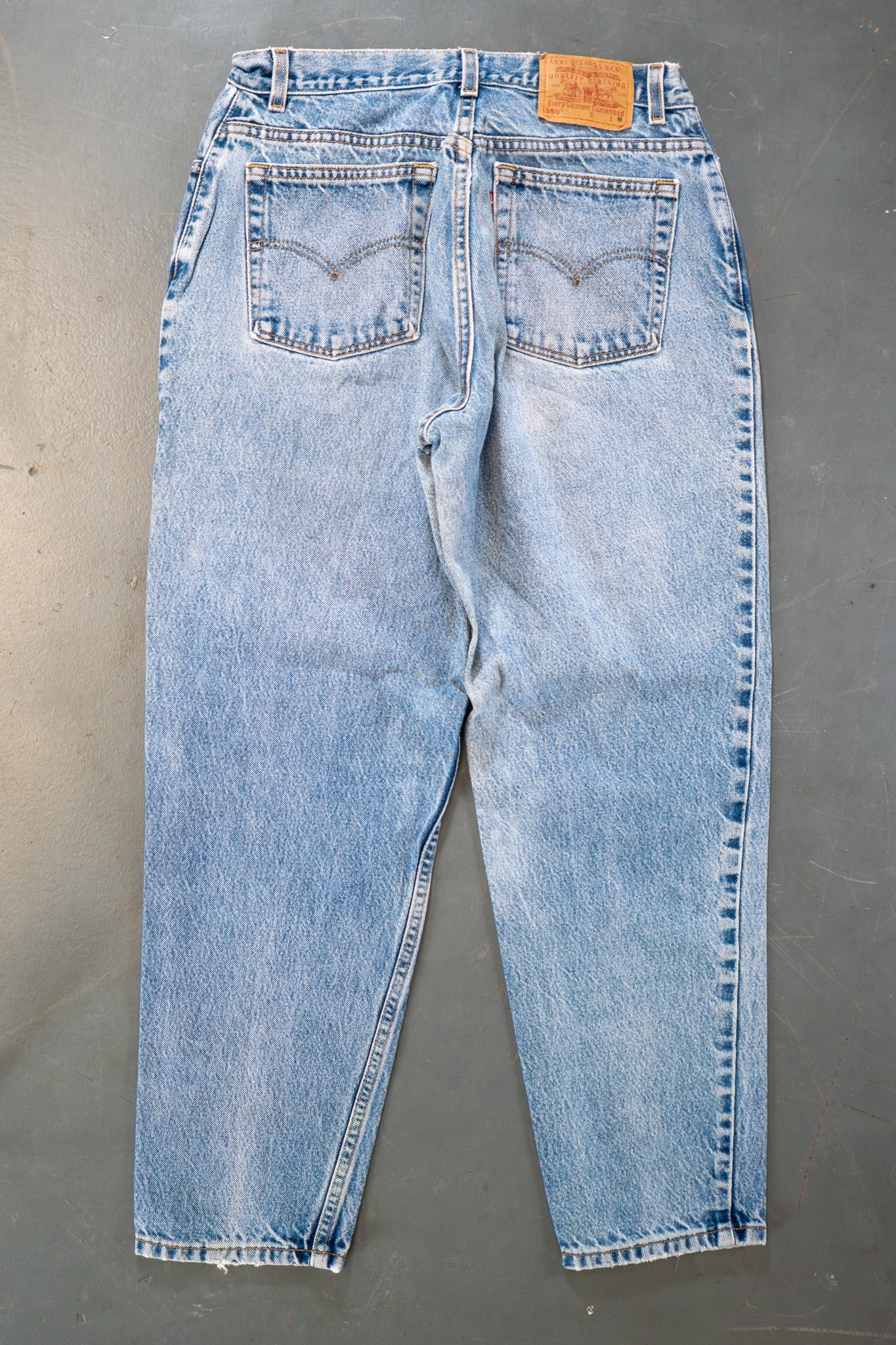 Ladies Levi's High Waisted 550s Tapered Leg Denim Jeans – 90s Y2K -W30, L29