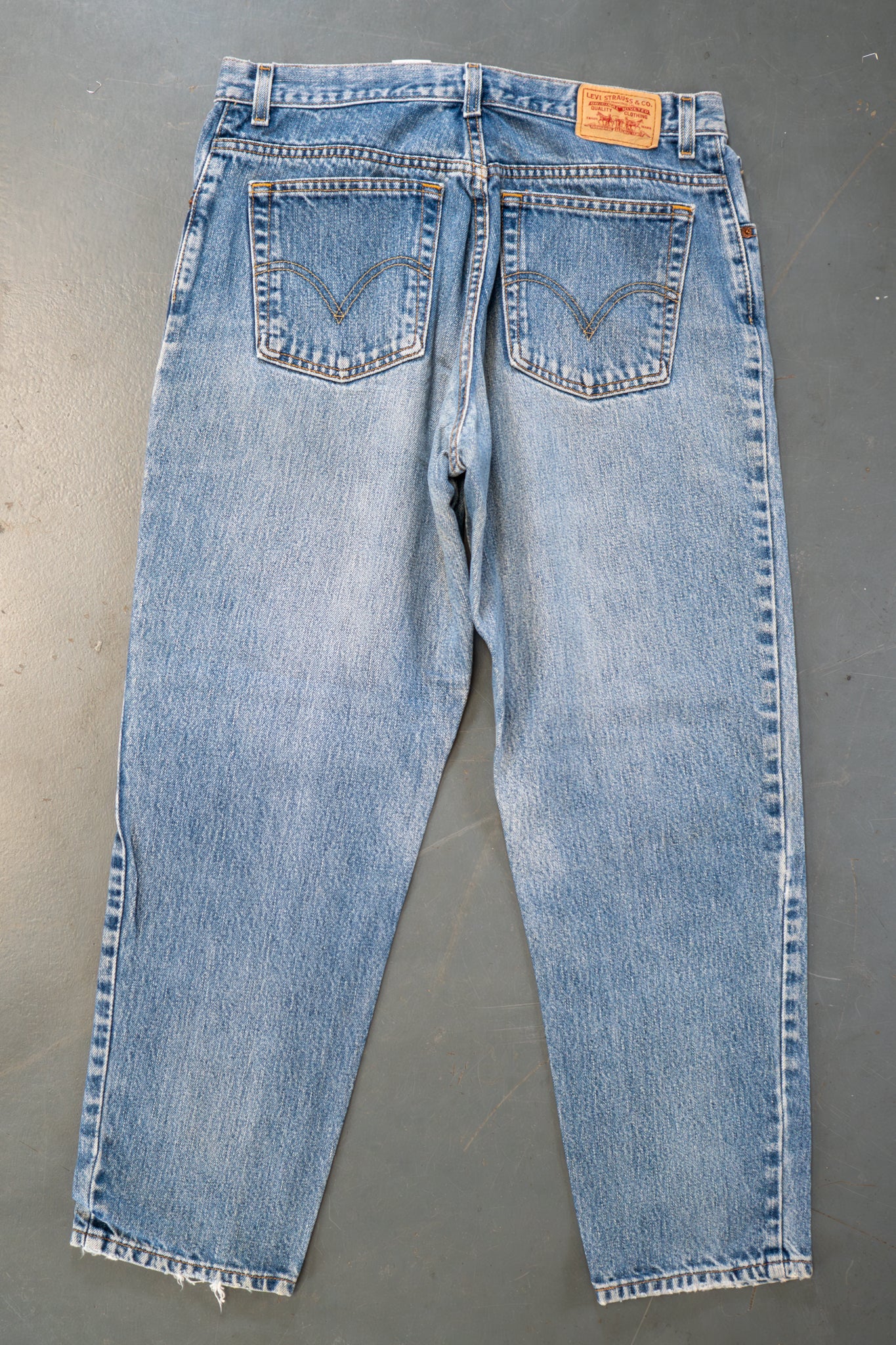 Ladies Levi's High Waisted 550s Tapered Leg Denim Jeans – 90s Y2K -W32, L29