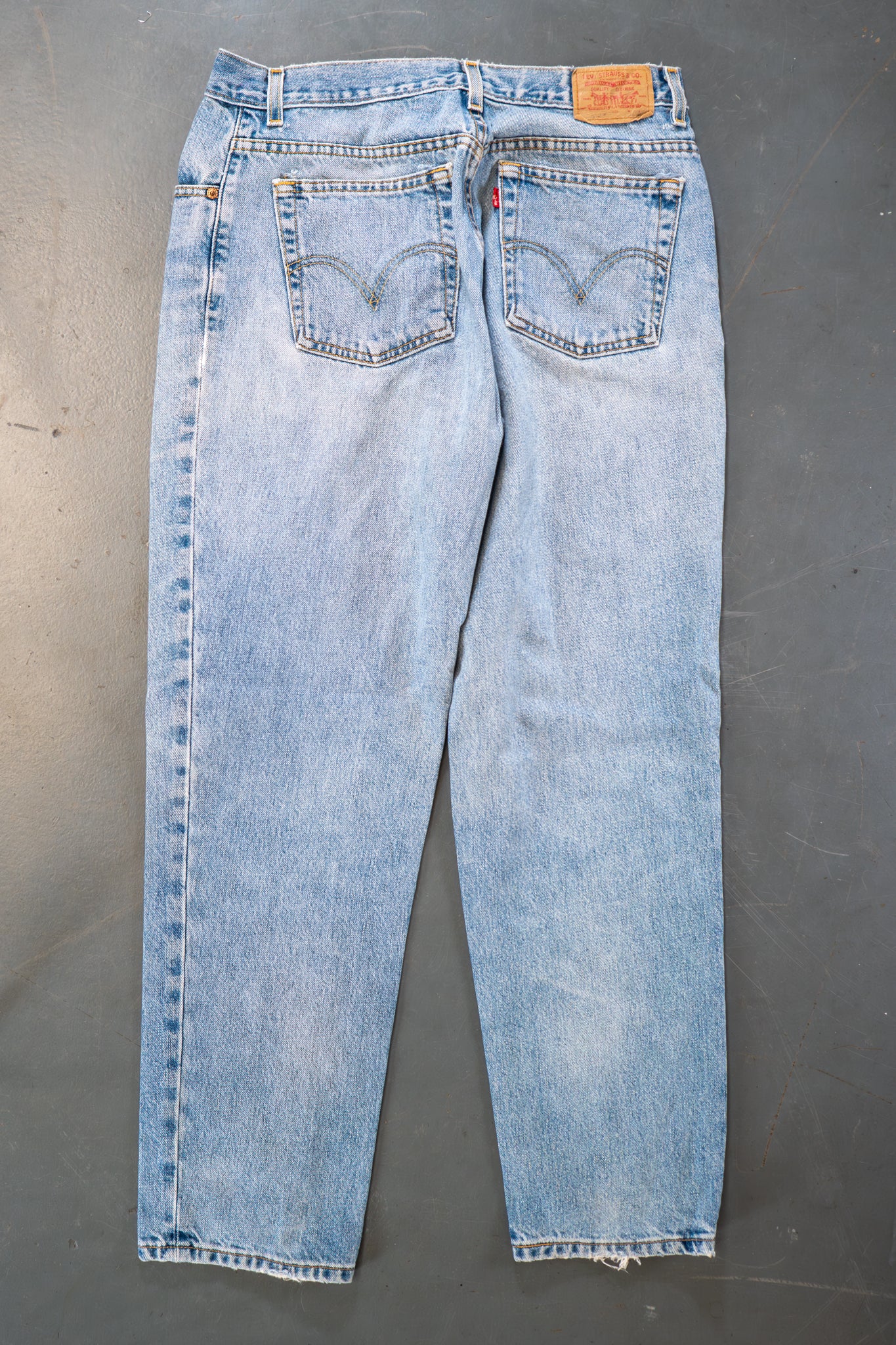 Ladies Levi's High Waisted 550s Tapered Leg Denim Jeans – 90s Y2K -W32, L30