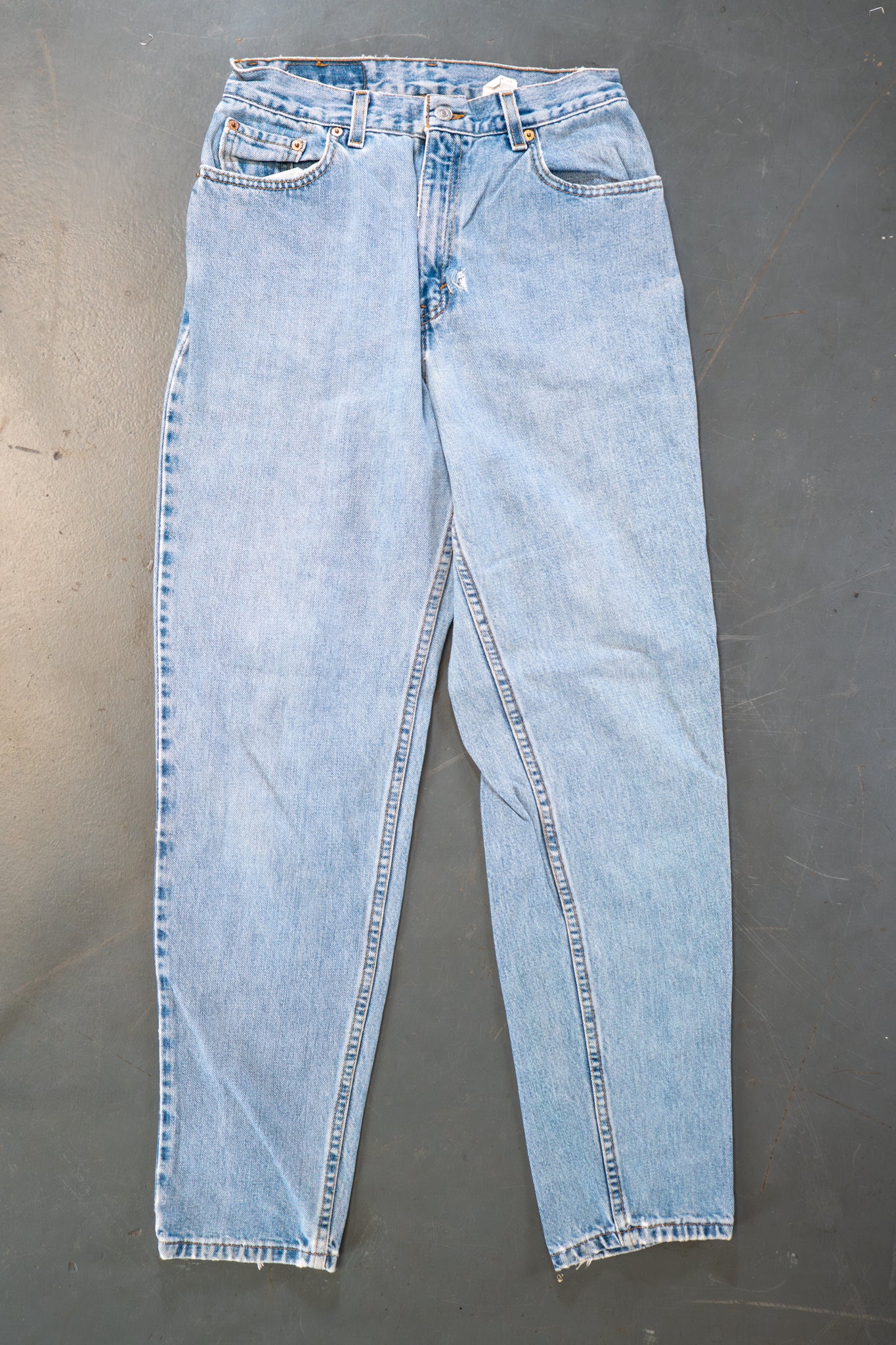 Ladies Levi's High Waisted 550s Tapered Leg Denim Jeans – 90s Y2K -W26, L30