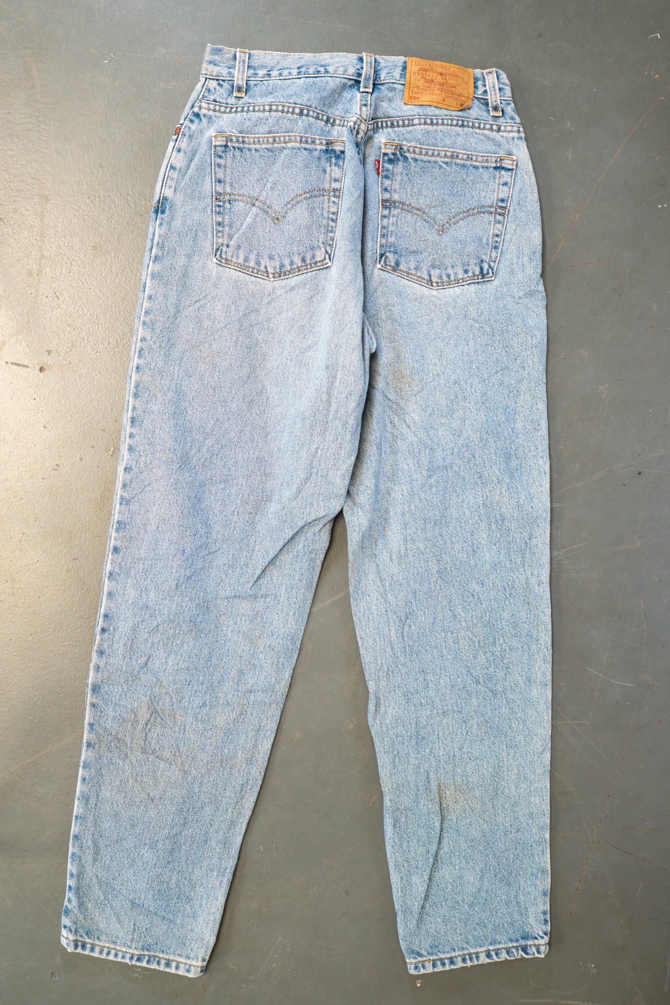 Ladies Levi's High Waisted 550s Tapered Leg Denim Jeans – 90s Y2K -W28, L31