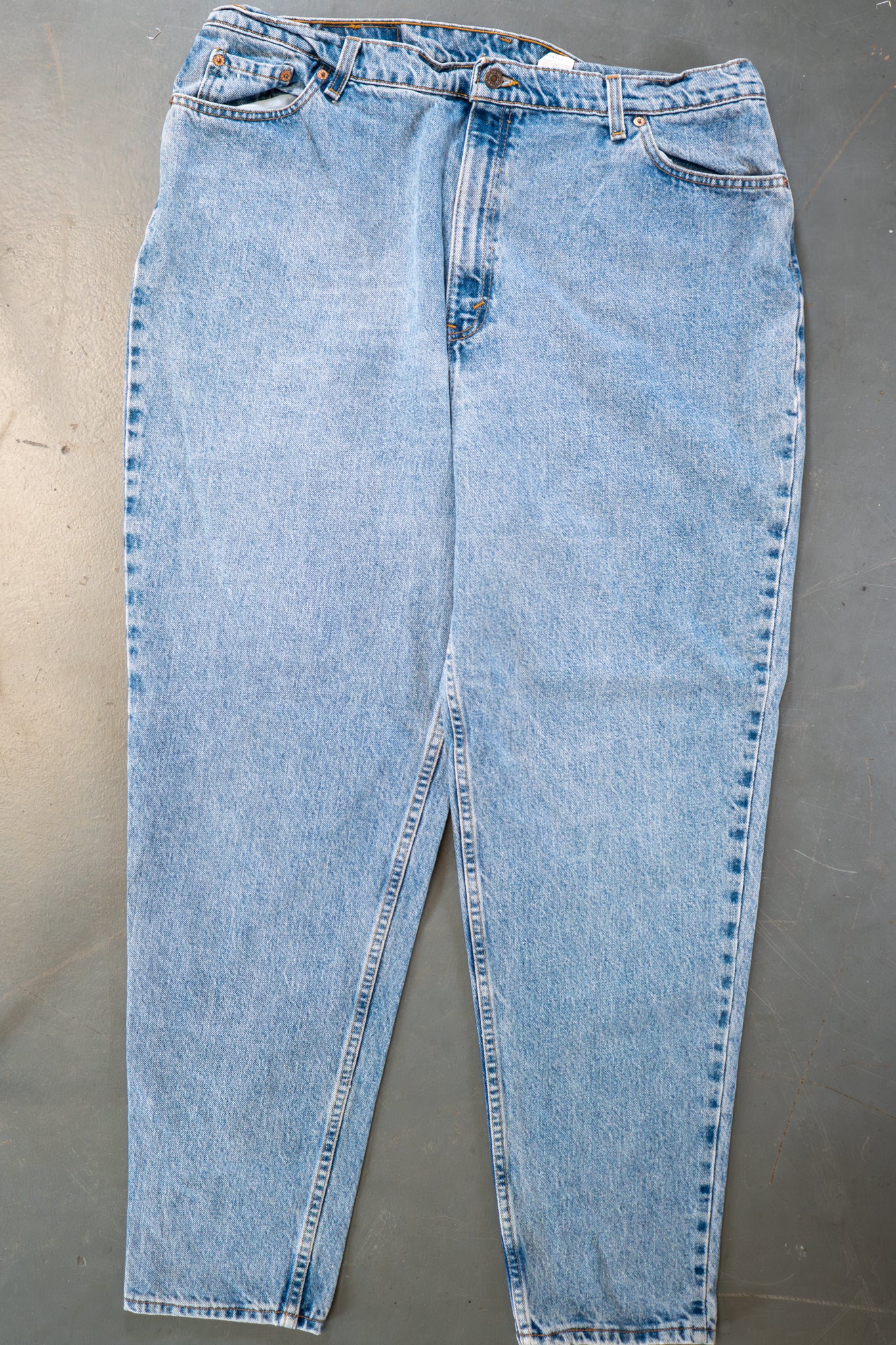 Ladies Levi's High Waisted 550s Tapered Leg Denim Jeans – 90s Y2K -W38, L31