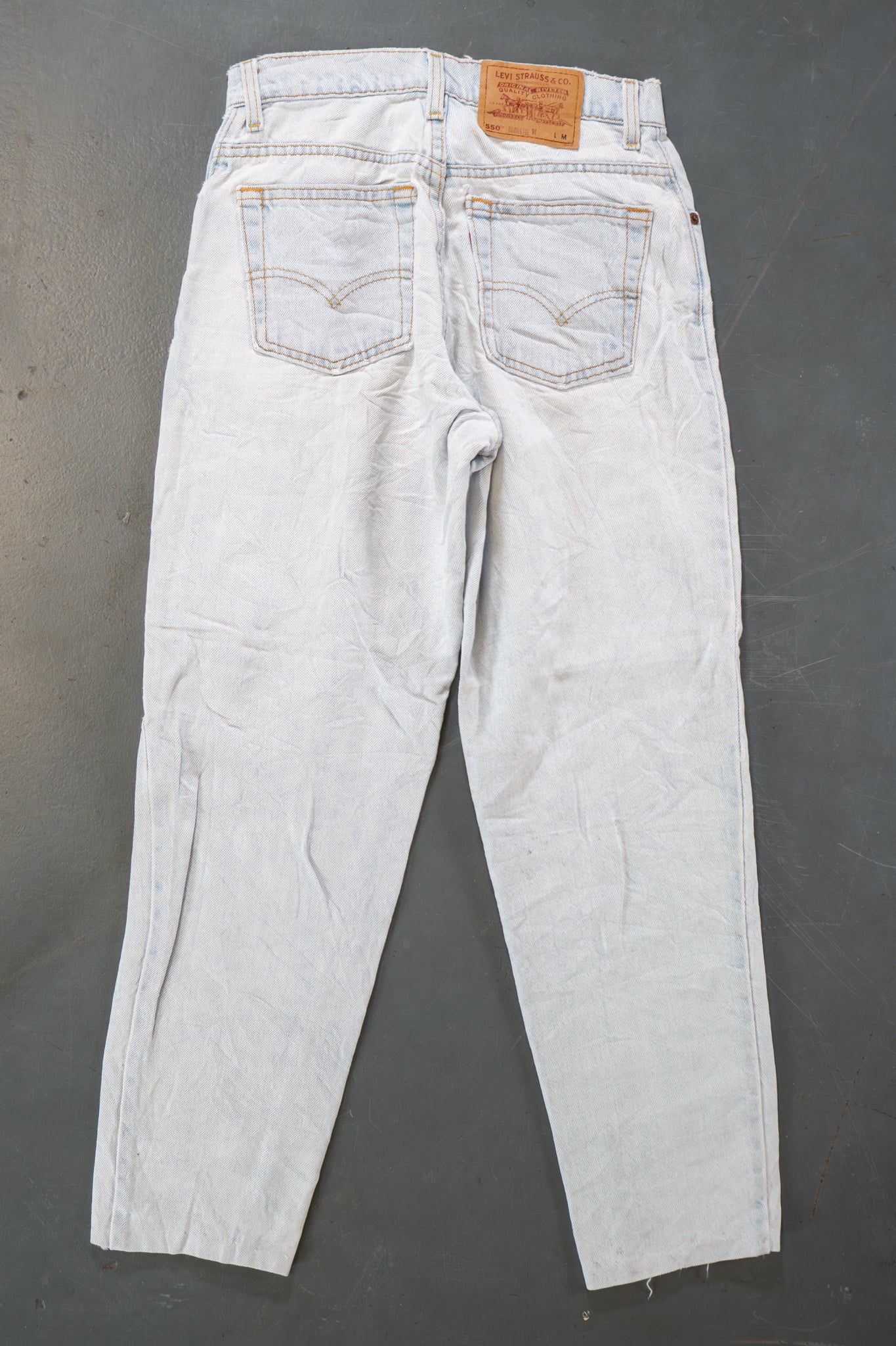 Ladies Levi's High Waisted 550s Tapered Leg Denim Jeans – 90s Y2K -W26, L27