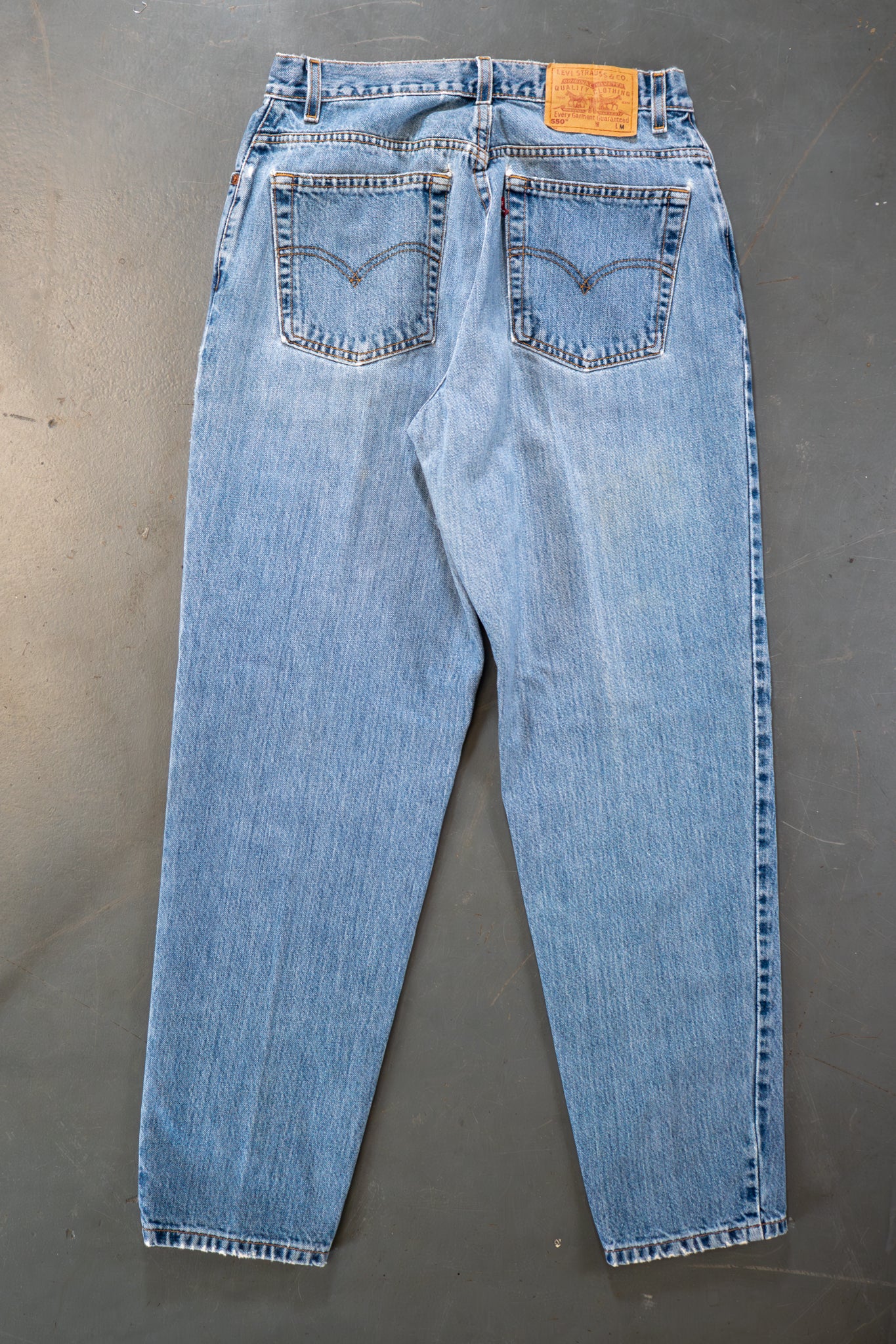 Ladies Levi's High Waisted 550s Tapered Leg Denim Jeans – 90s Y2K -W28, L30
