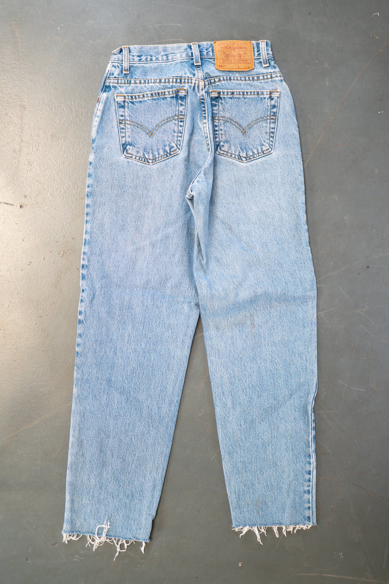 Ladies Levi's High Waisted 550s Tapered Leg Denim Jeans – 90s Y2K -W25, L28