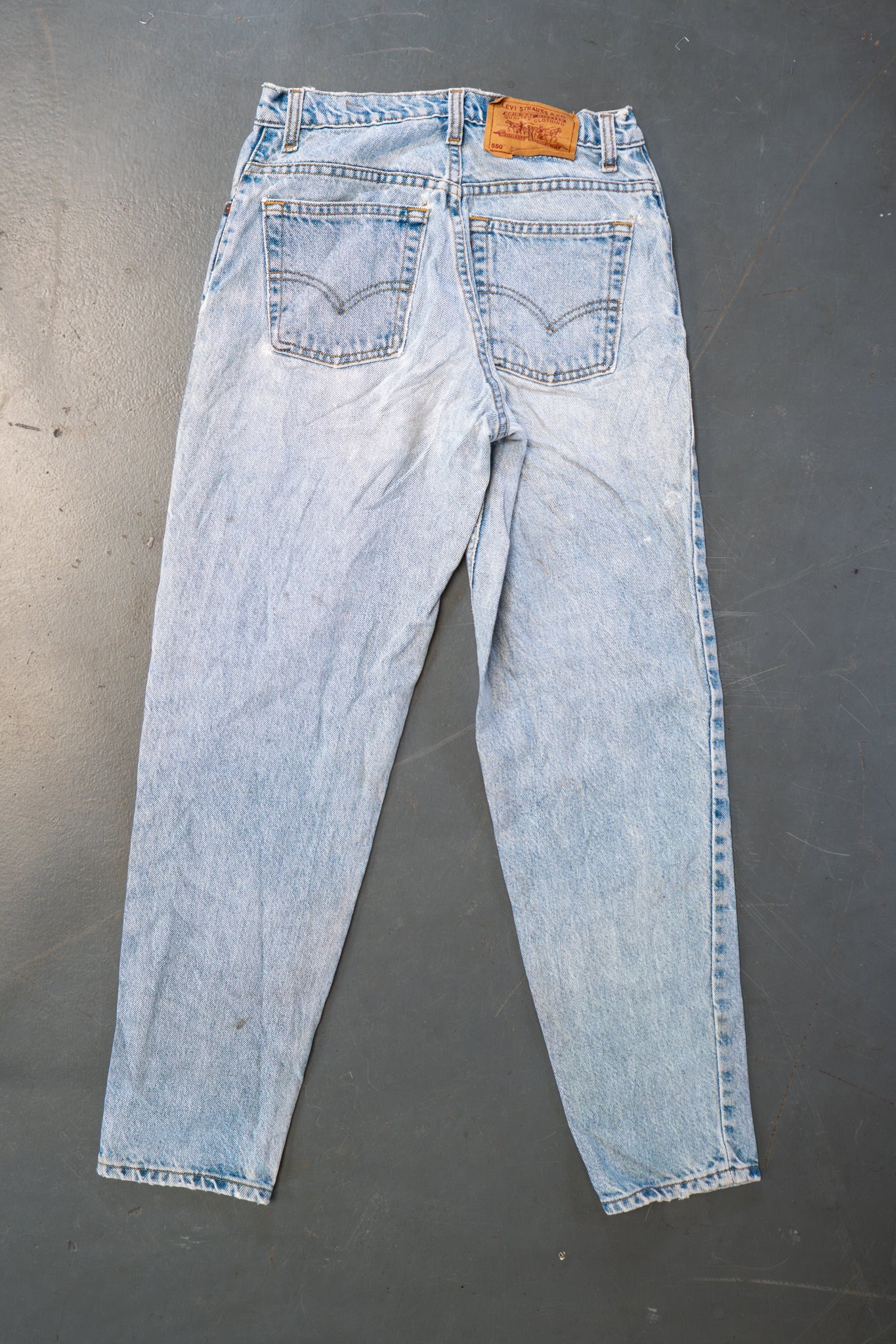 Ladies Levi's High Waisted 550s Tapered Leg Denim Jeans – 90s Y2K -W26, L28