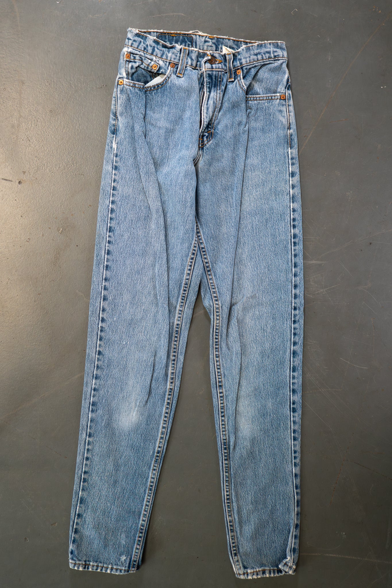 Ladies Levi's High Waisted 550s Tapered Leg Denim Jeans – 90s Y2K -W26, L32