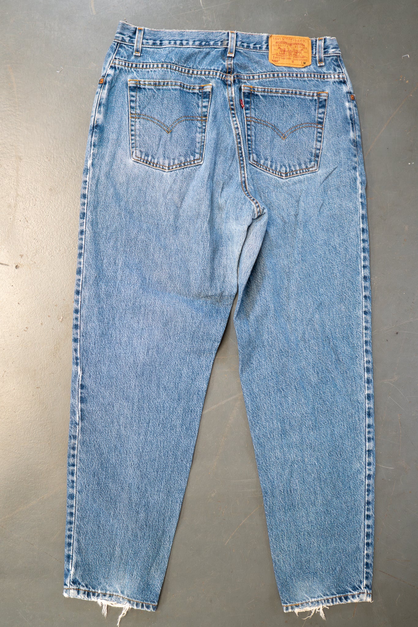 Ladies Levi's High Waisted 550s Tapered Leg Denim Jeans – 90s Y2K -W32, L30