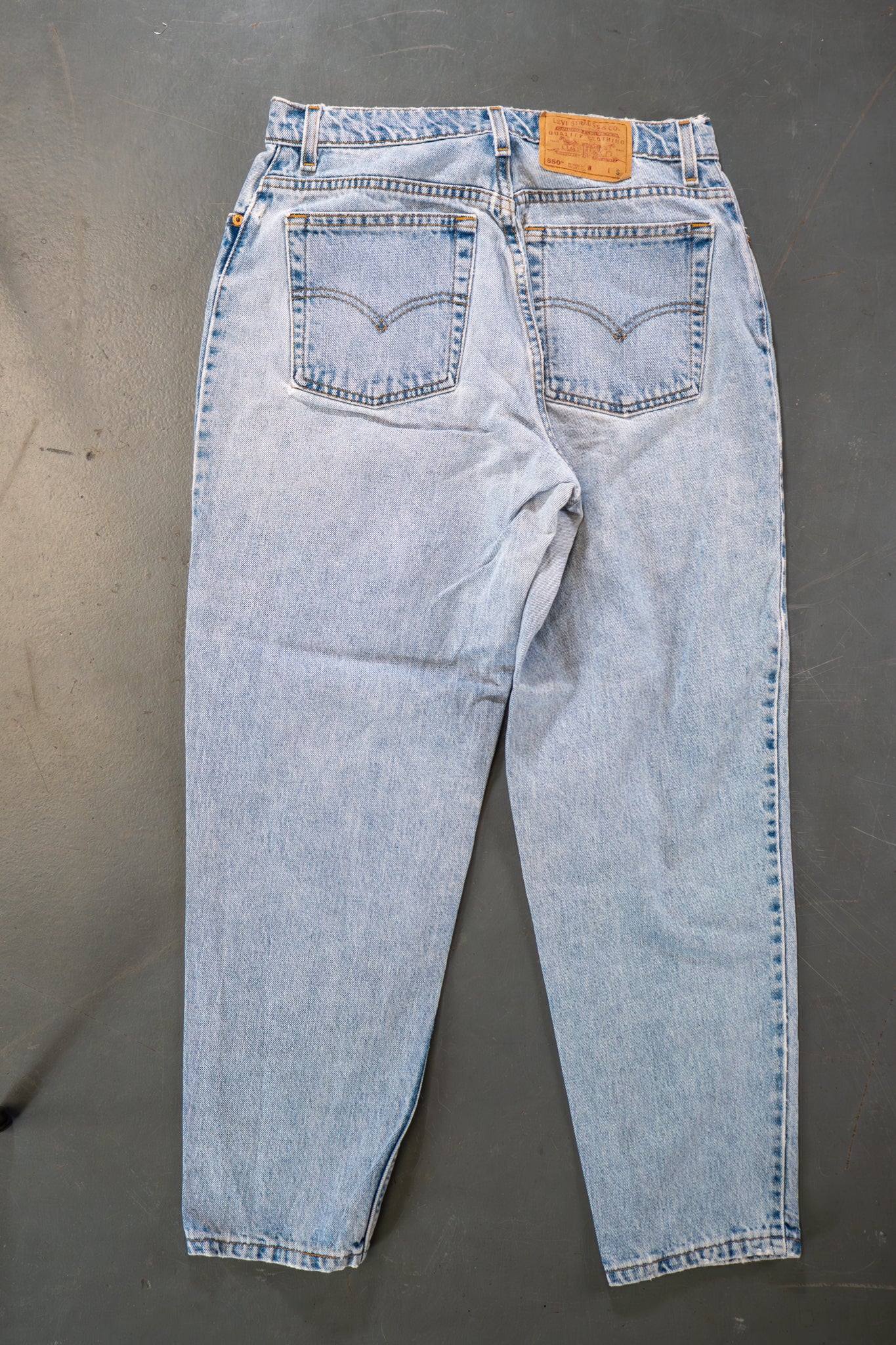 Ladies Levi's High Waisted 550s Tapered Leg Denim Jeans – 90s Y2K -W29, L28