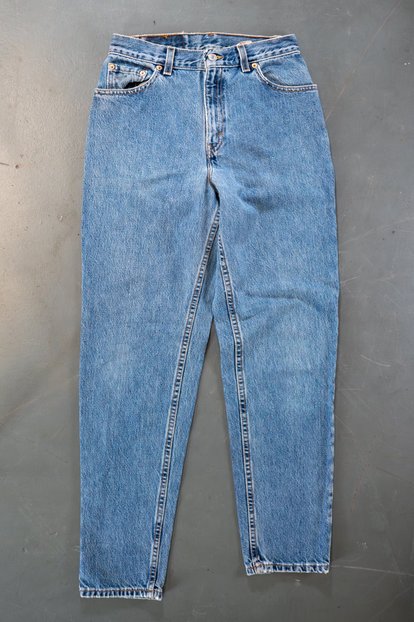 Ladies Levi's High Waisted 550s Tapered Leg Denim Jeans – 90s Y2K -W26, L29