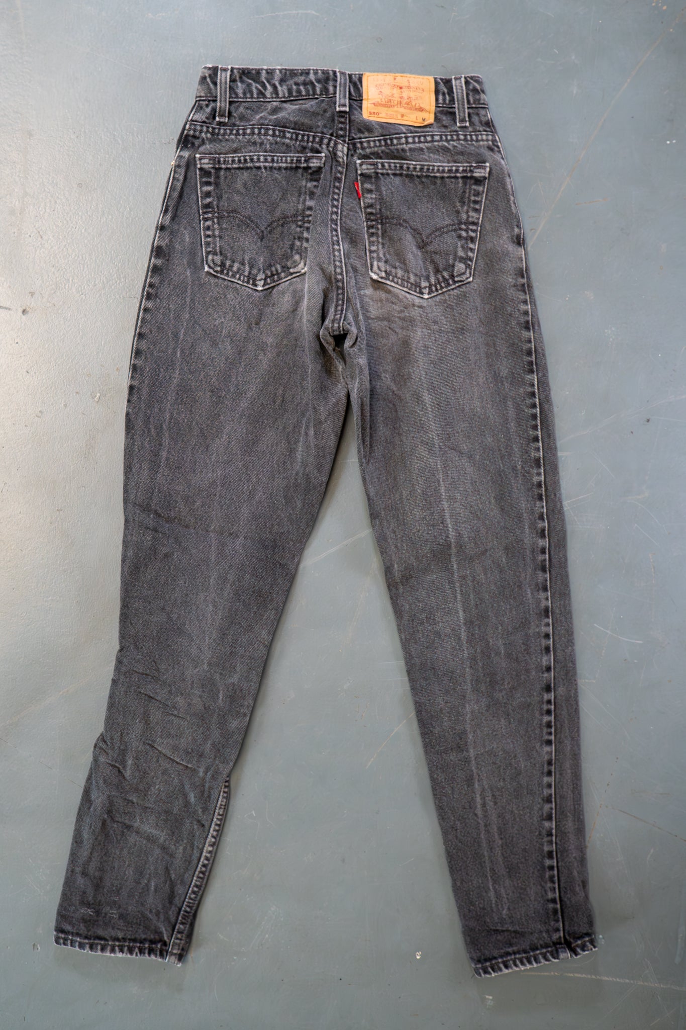 Ladies Levi's High Waisted 550s Tapered Leg Denim Jeans – 90s Y2K -W25, L30
