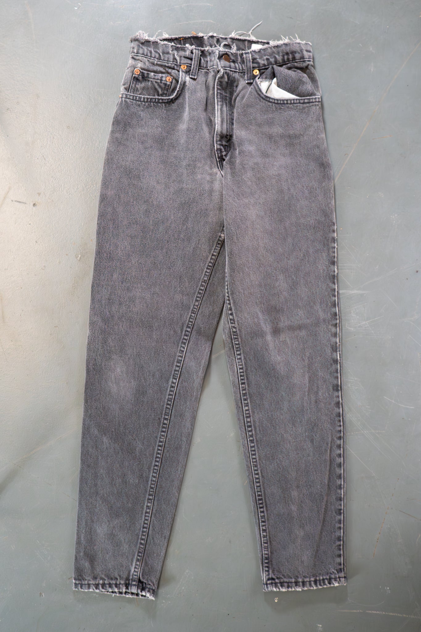 Ladies Levi's High Waisted 550s Tapered Leg Denim Jeans – 90s Y2K -W26, L30