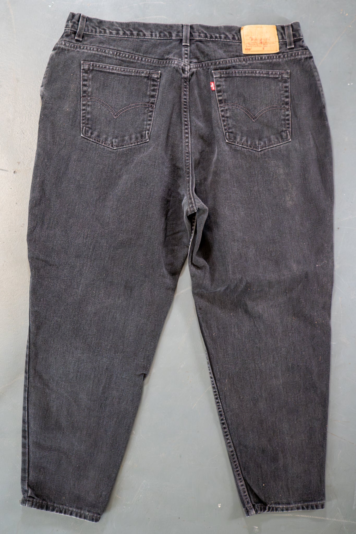 Ladies Levi's High Waisted 550s Tapered Leg Denim Jeans – 90s Y2K -W40, L27