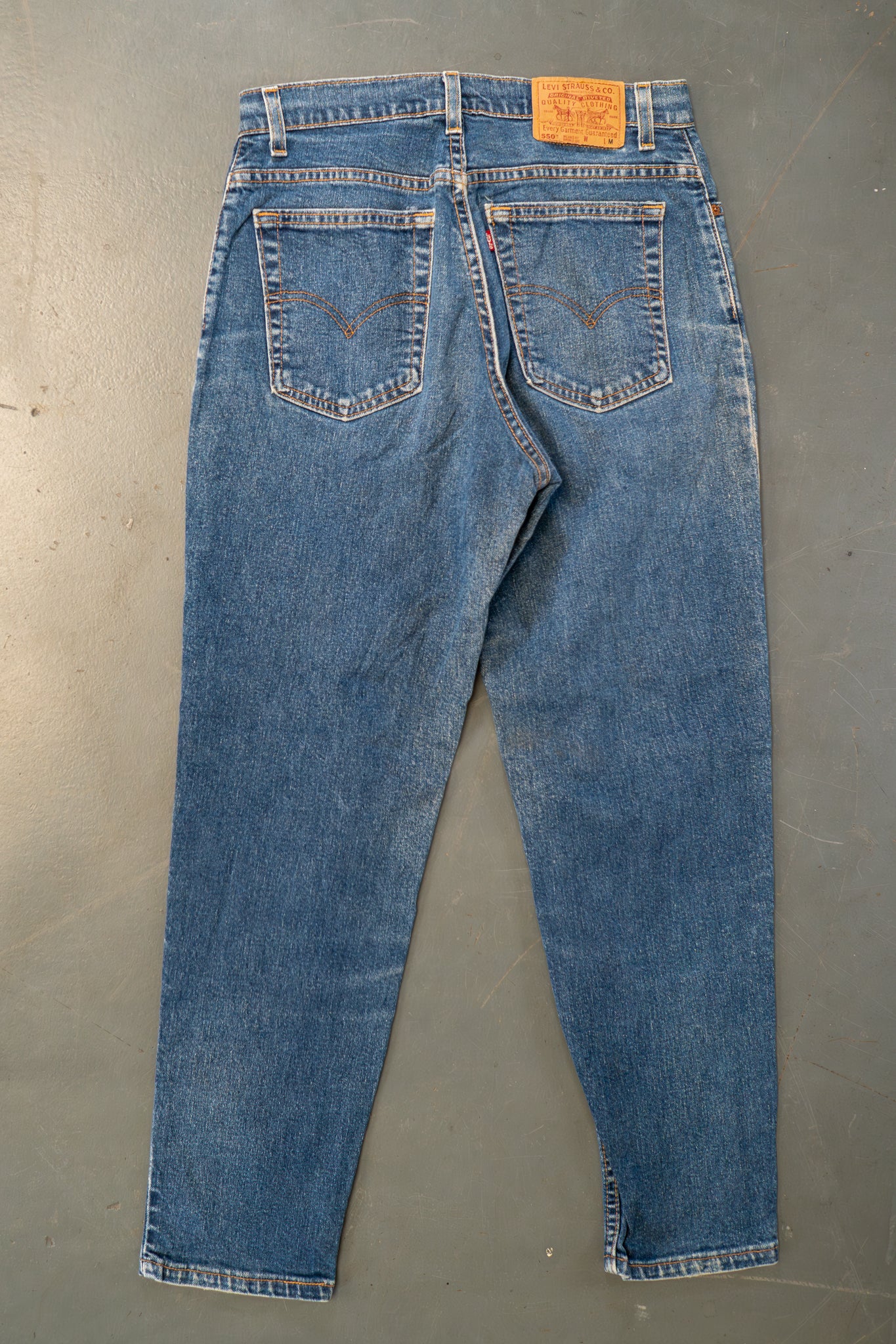 Ladies Levi's High Waisted 550s Tapered Leg Denim Jeans – 90s Y2K -W30, L29