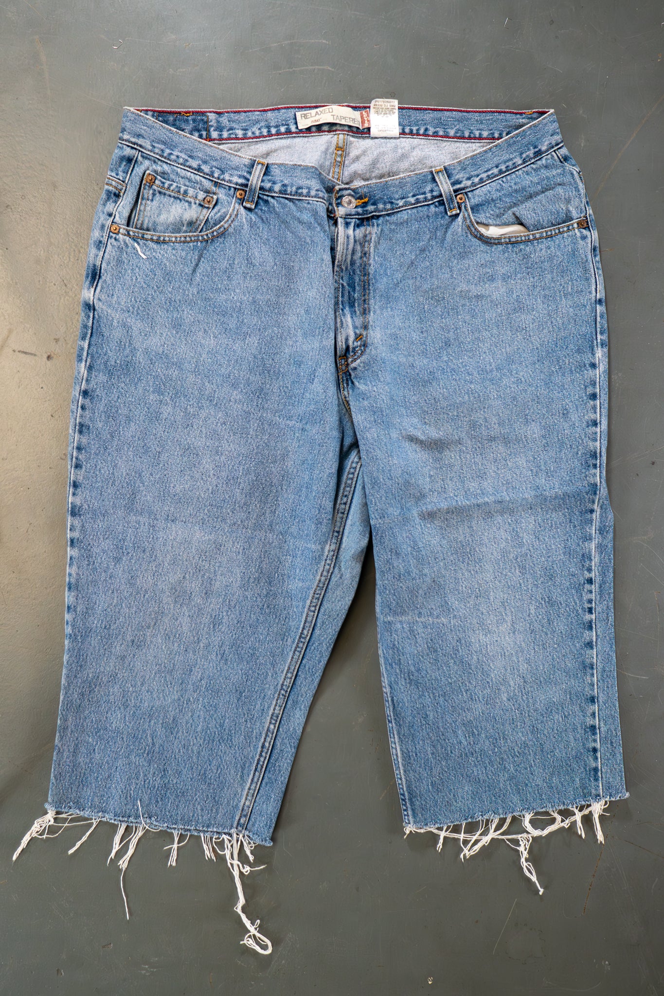Ladies Levi's High Waisted 550s Tapered Leg Denim Jeans – 90s Y2K -W39, L18