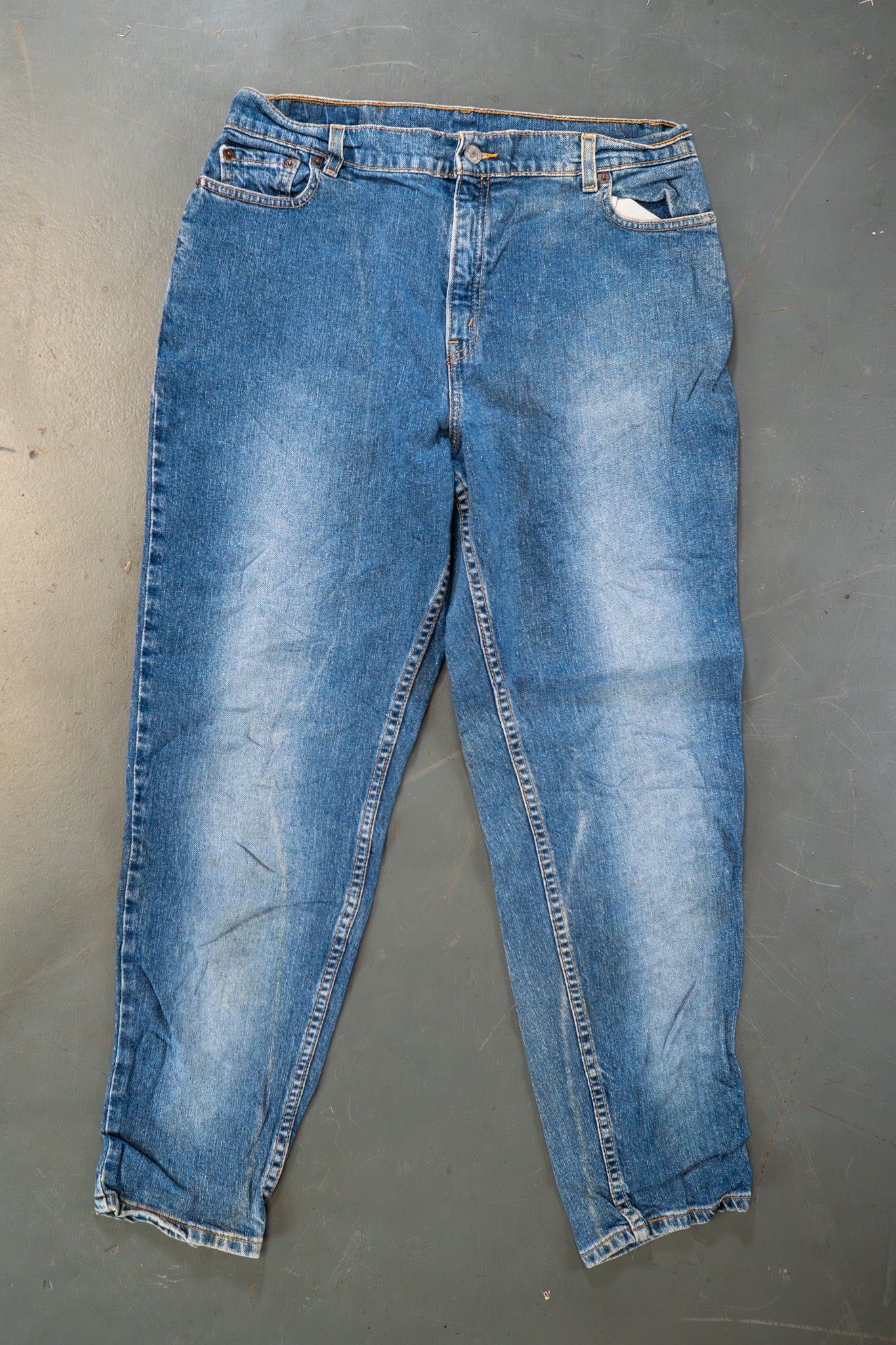 Ladies Levi's High Waisted 550s Tapered Leg Denim Jeans – 90s Y2K -W30, L28